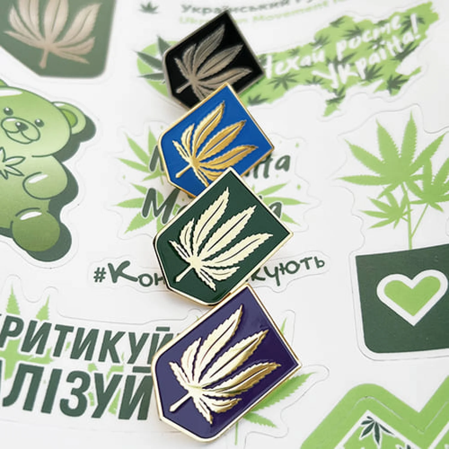 Значок Конопля синяя