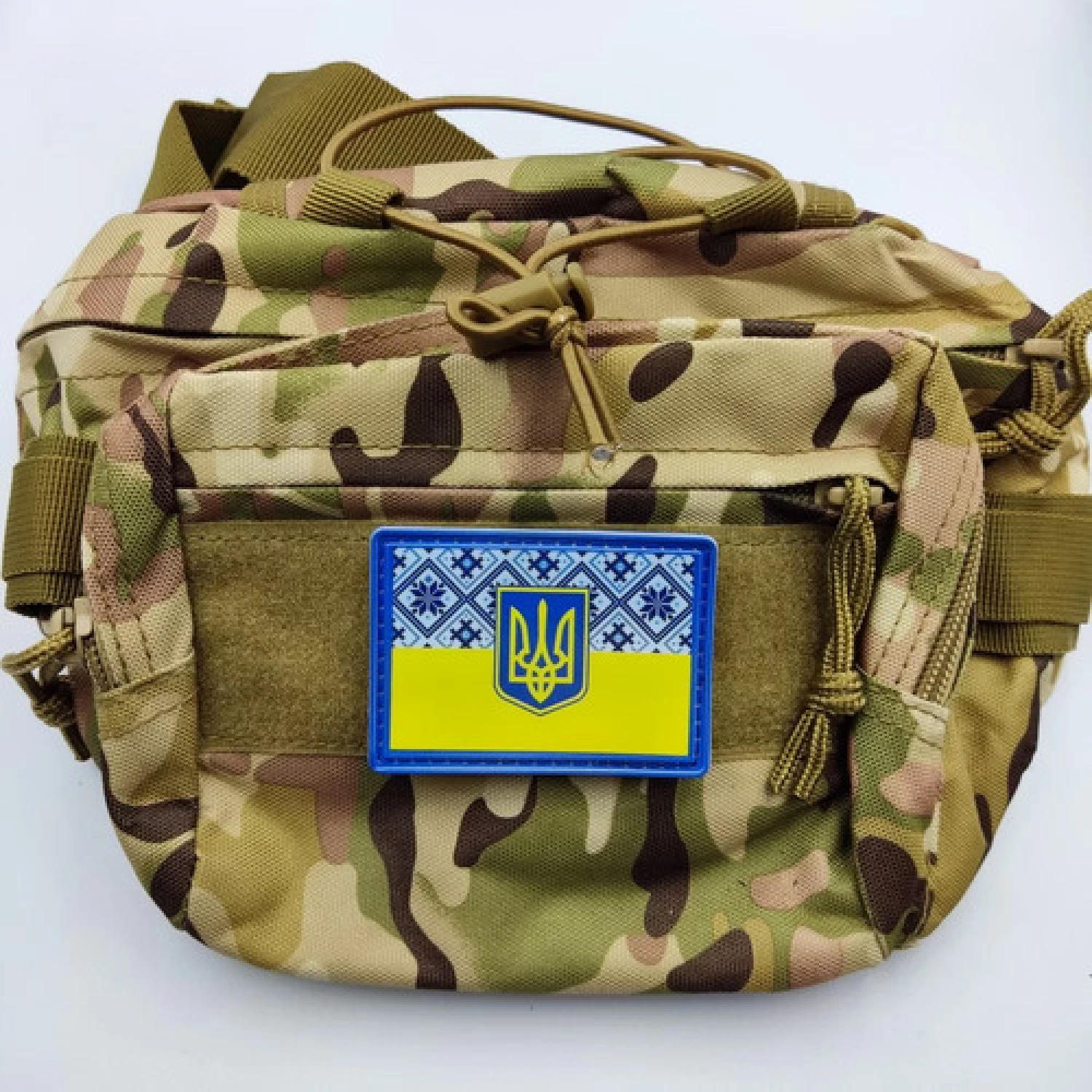 Шеврон флаг Украины вышиванка с гербом