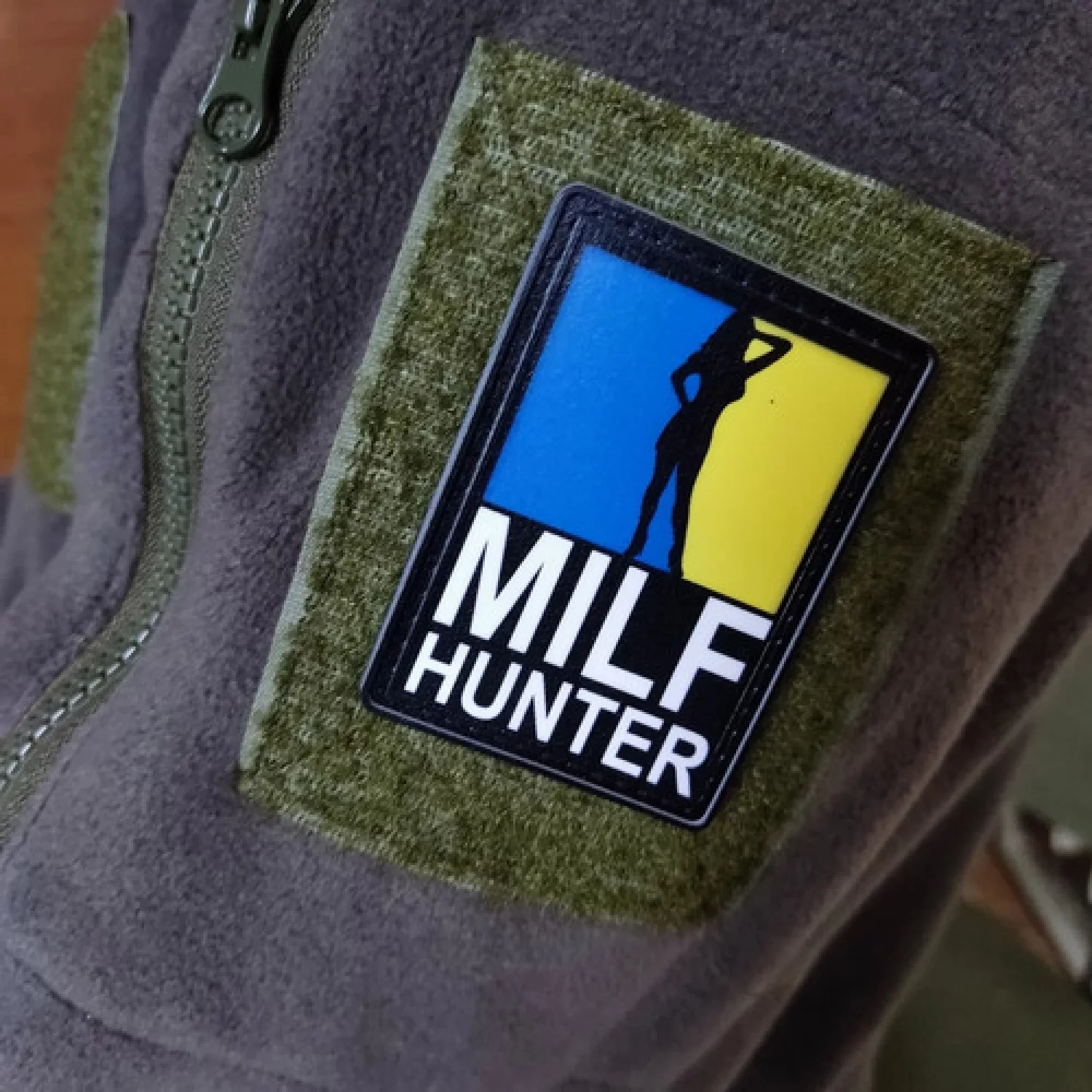 Нашивка з крутим написом