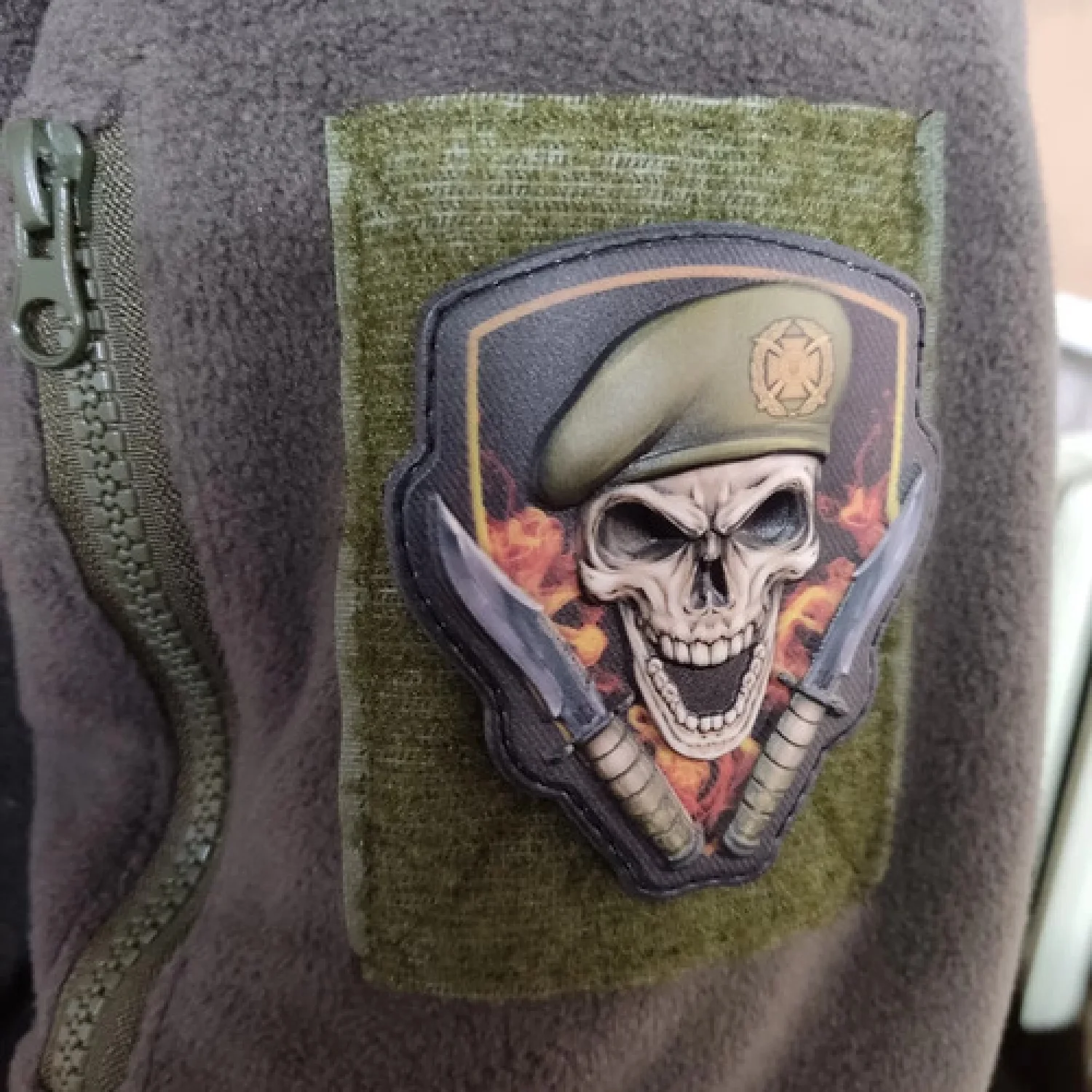 Шеврон Череп в береті Сухопутні війська об'ємний