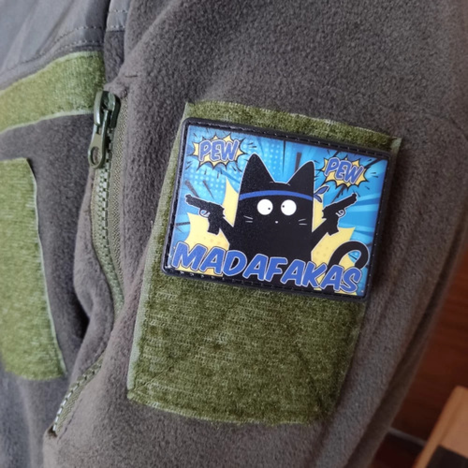 Шеврон Pew Pew Madafakas удивлен синий