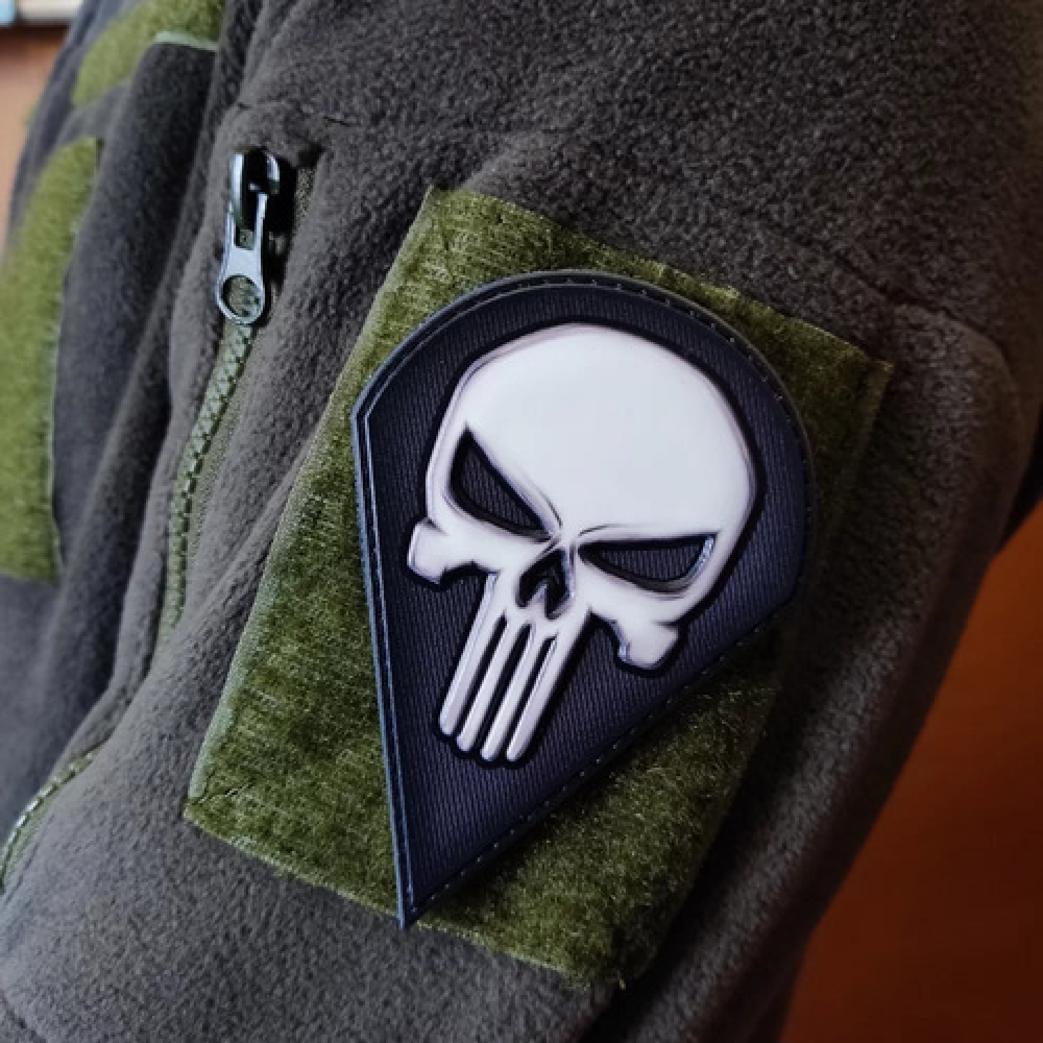 Нашивка Каратель чорно-білий