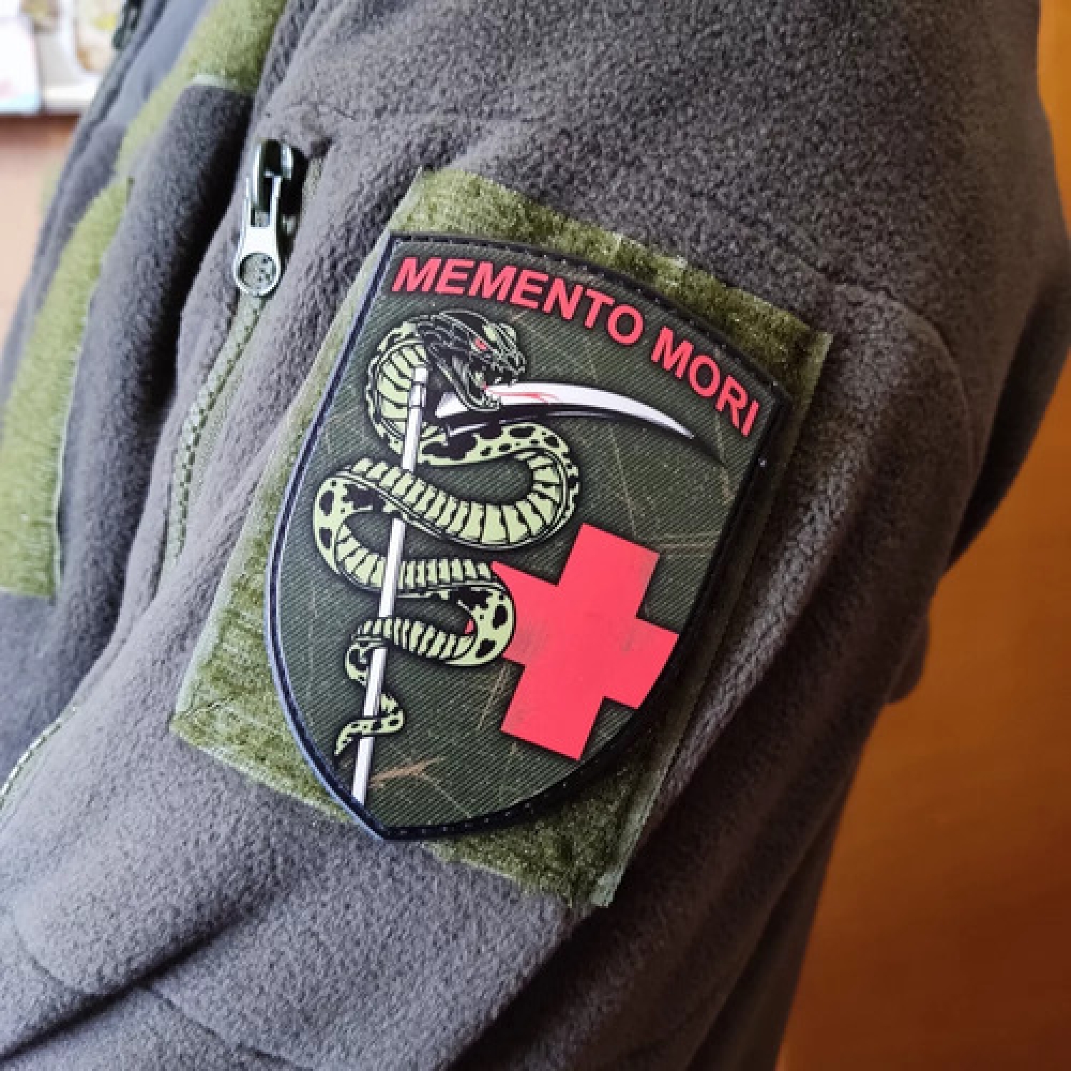 Шеврон медичний Memento mori