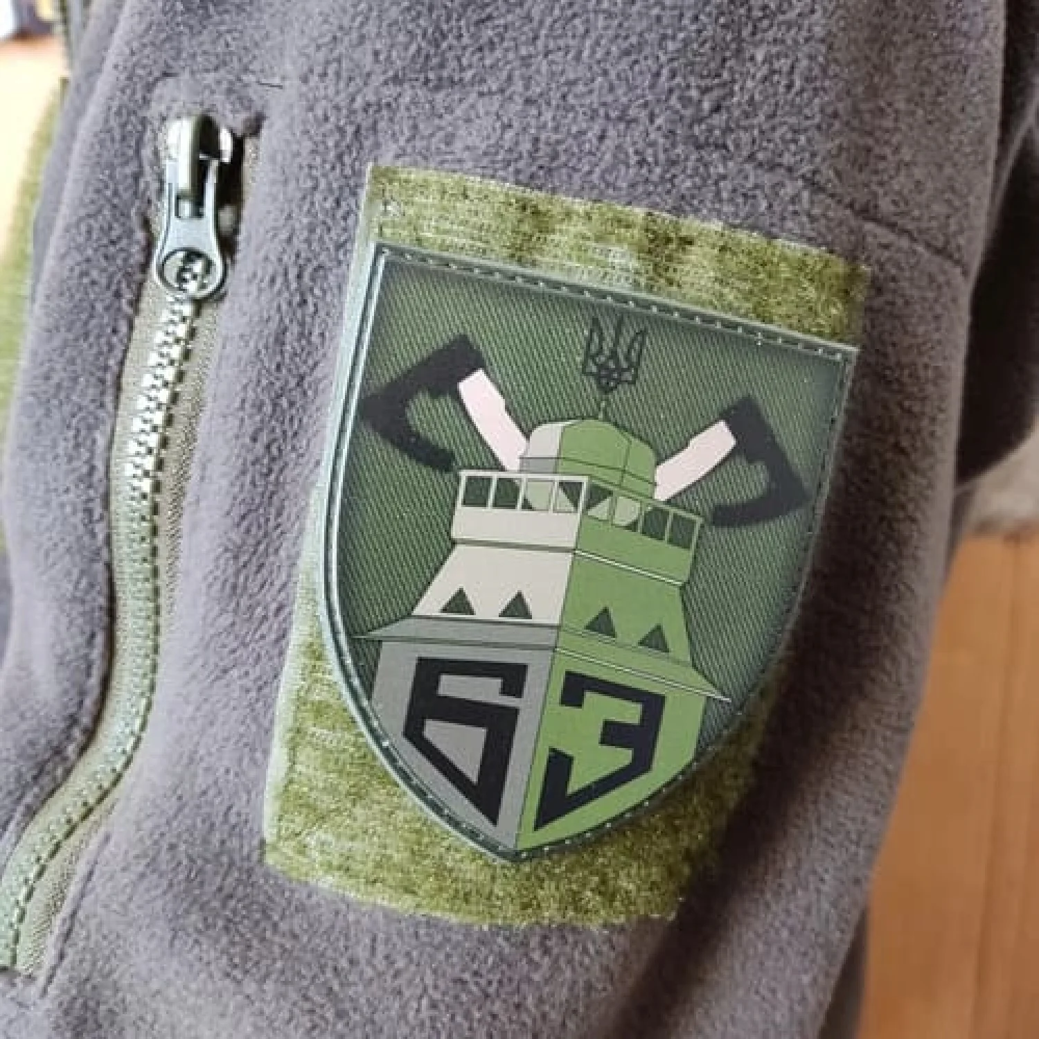 Шеврон ЗСУ 63 ОМБр олива