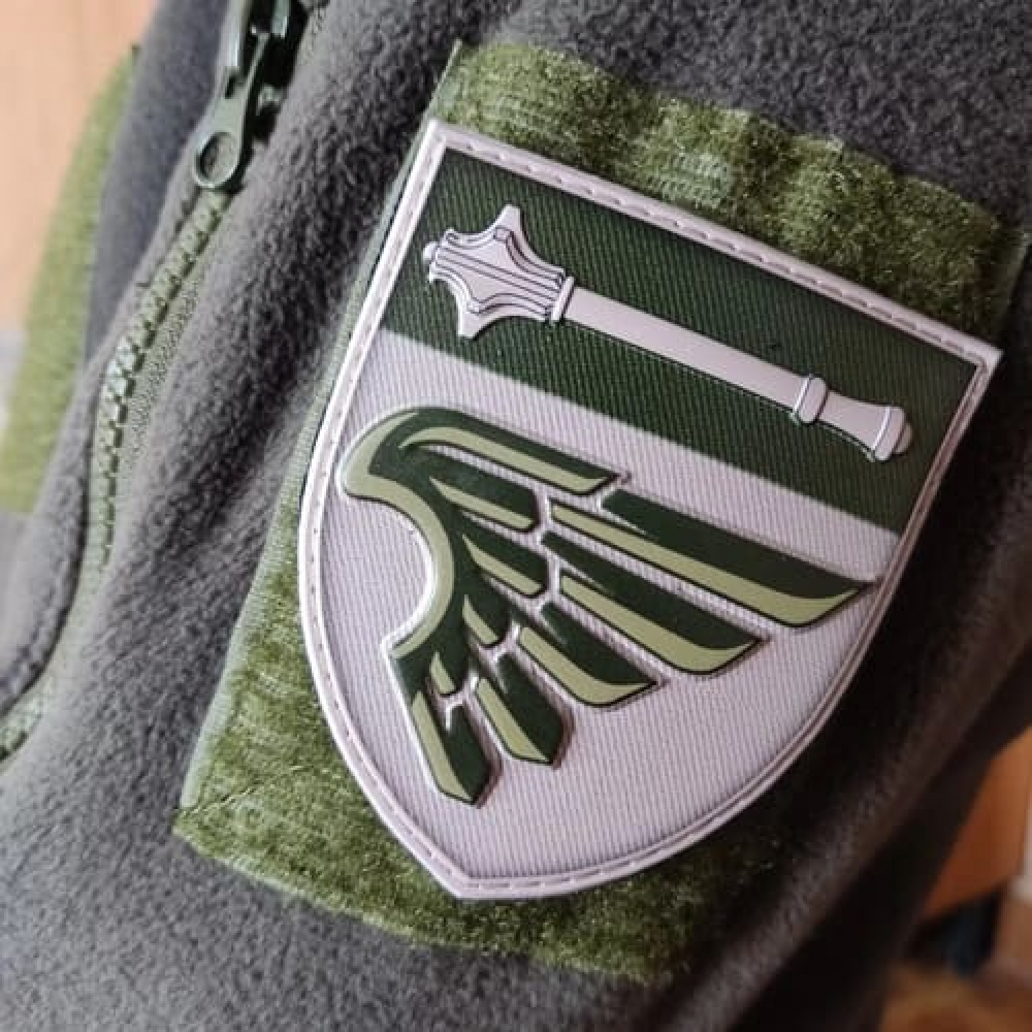 Шеврон ЗСУ 135 окремий батальйон управління ДШВ олива