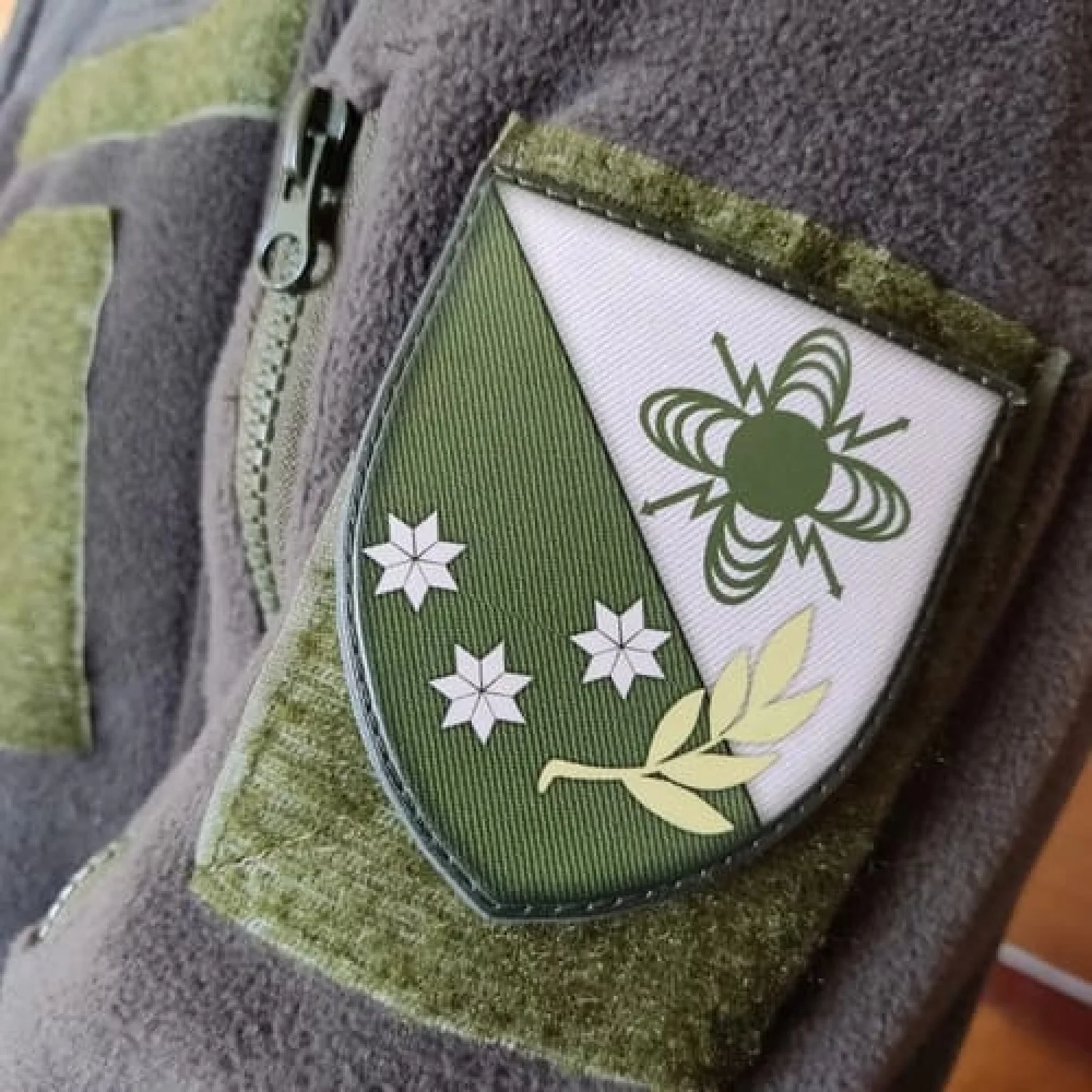 Шеврон ВСУ 57 отдельный полк связи и радиотехнического обеспечения олива