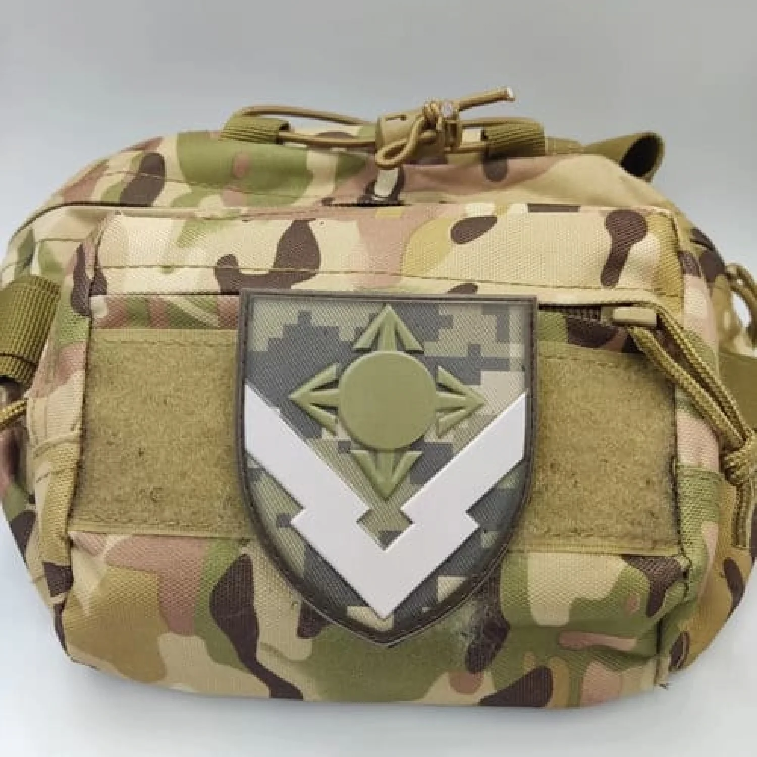 Шеврон в/ч 1796 4 стрілки об'ємний піксель