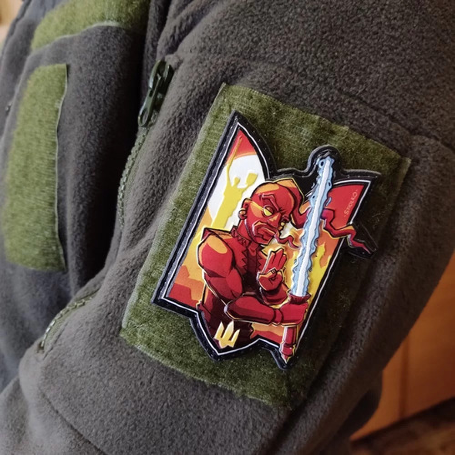 Шеврон серії Тризуб Сила