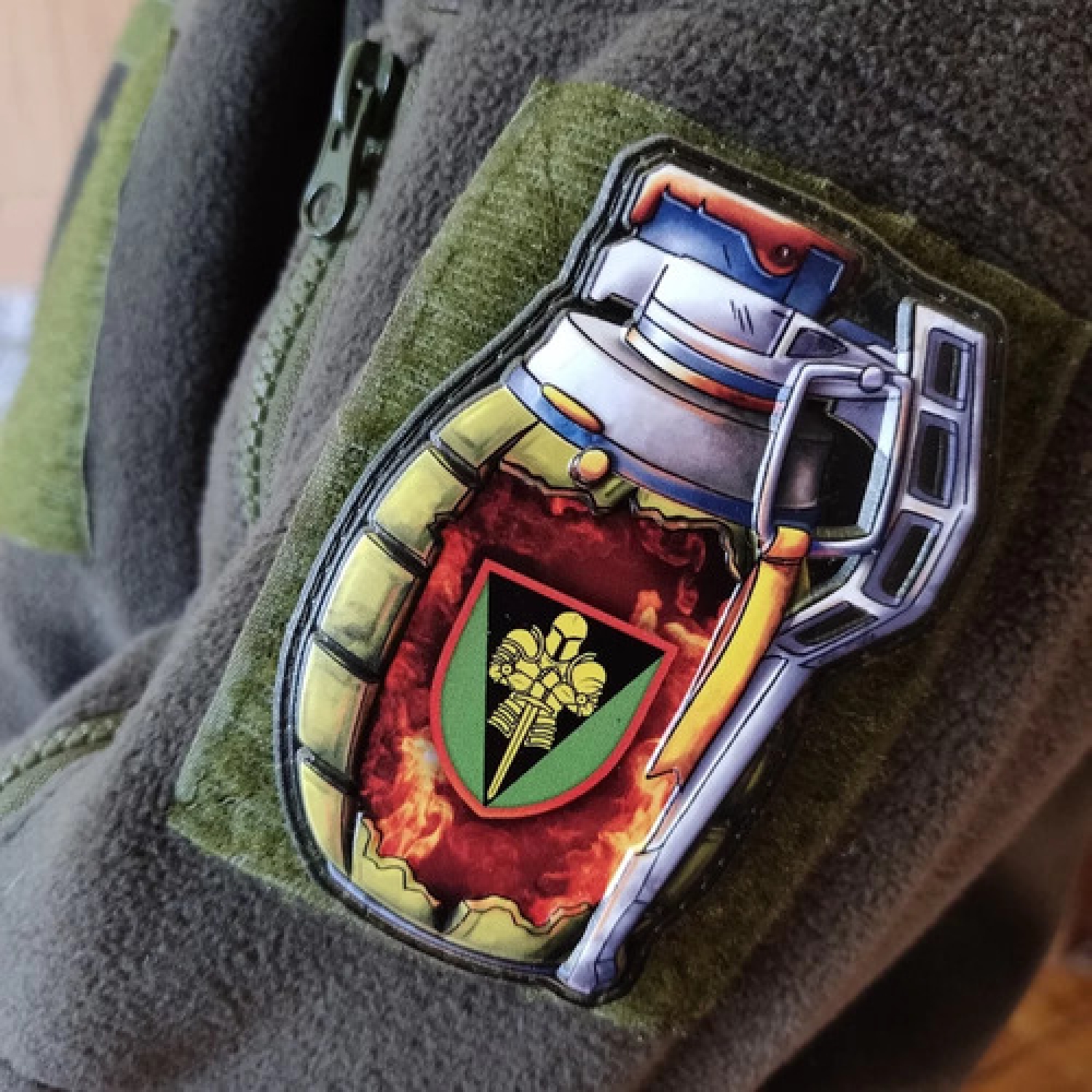 Шеврон граната 17 окрема танкова бригада ОК Схід