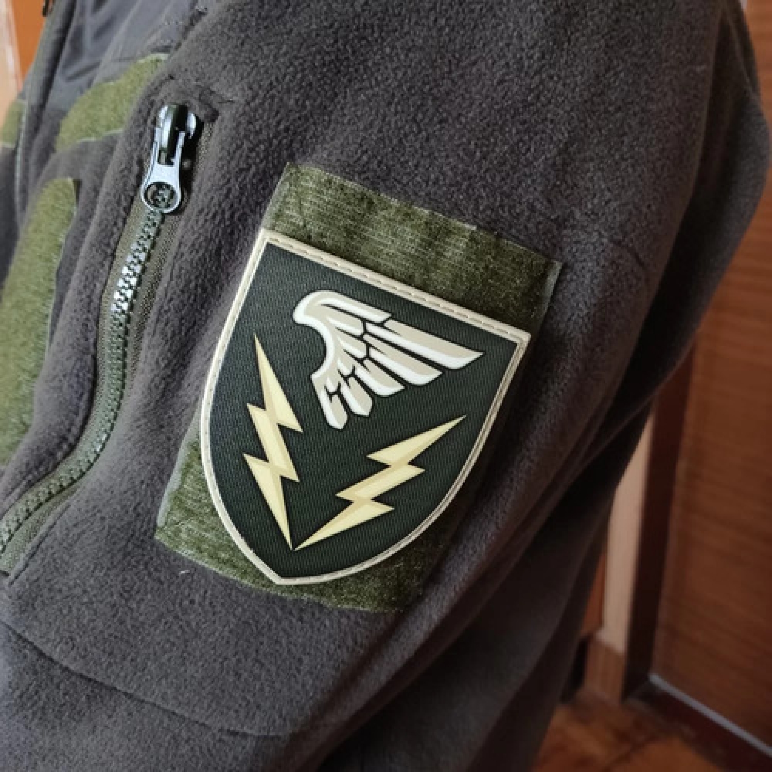 Шеврон ВСУ 87 отдельный батальон управления олива