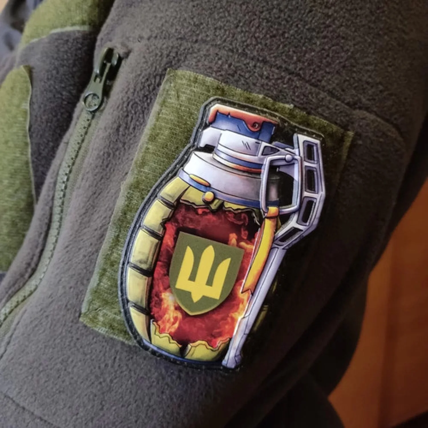 Шеврон граната