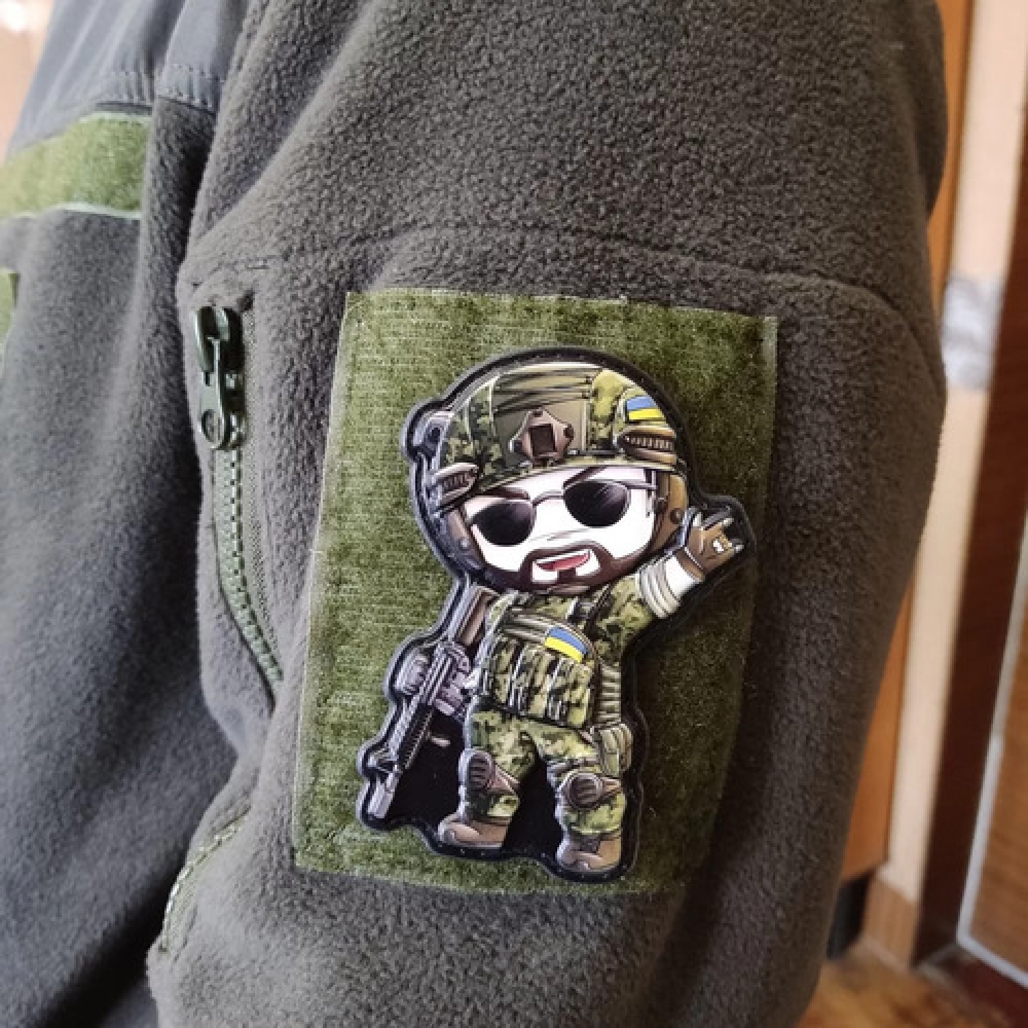 Шеврон Мілітар-модник