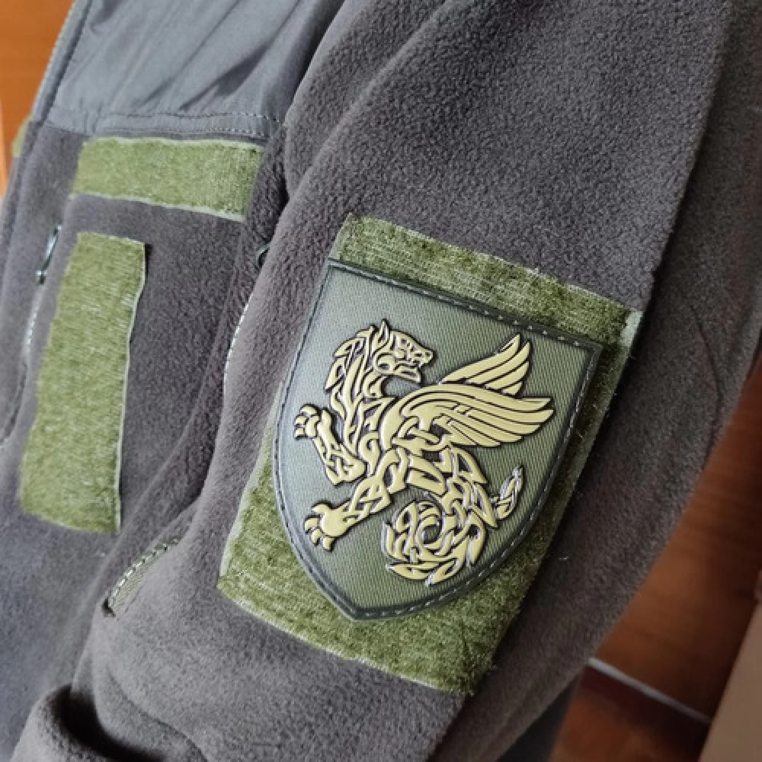 Шеврон ЗСУ 158 ОМБр олива