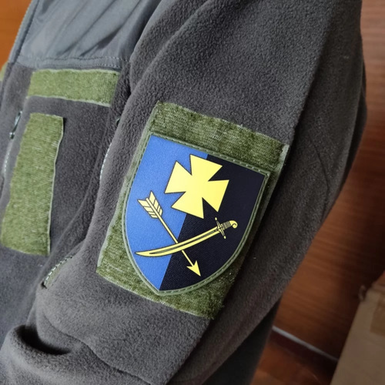 Шеврон ЗСУ 44 ОМБр