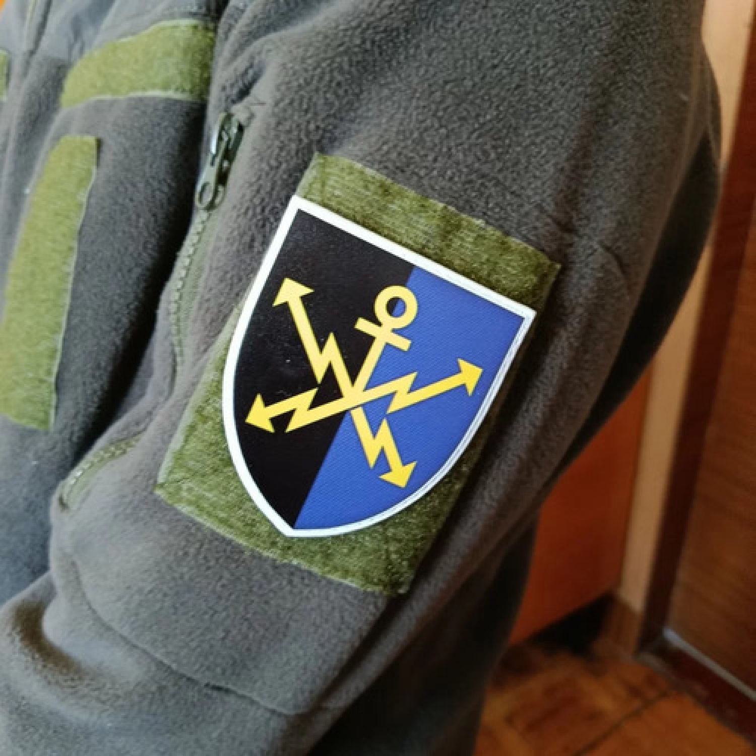 Шеврон ВСУ 43 отдельный полк связи и управления