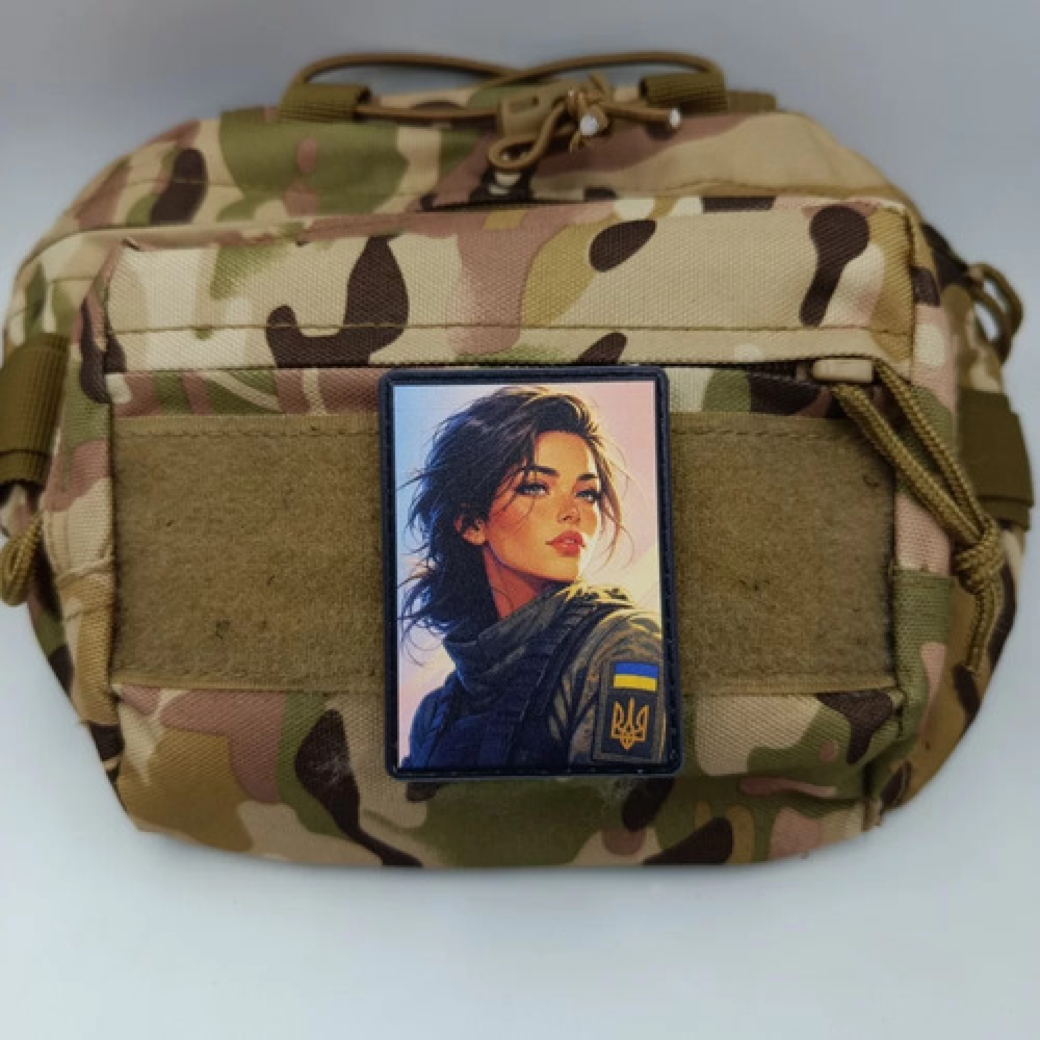 Шеврон Смілива і вільна