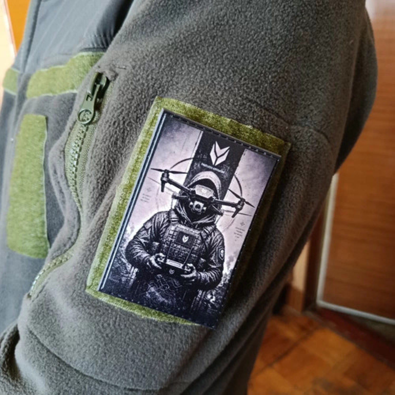 Шеврон Faceless operator
