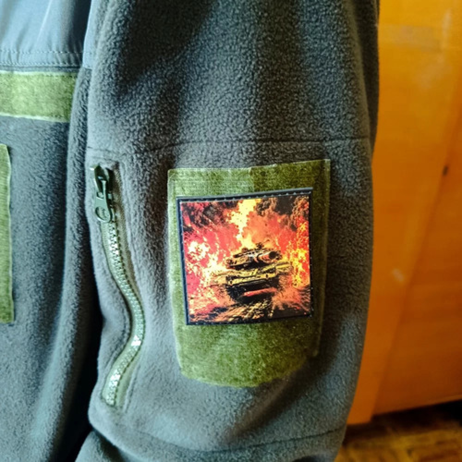 Шеврон Вогняний звір