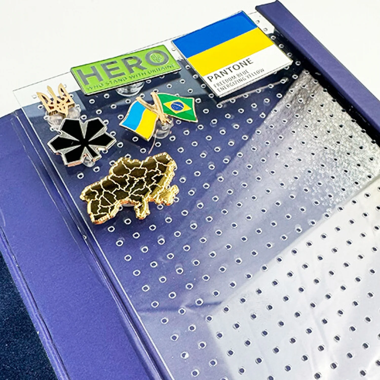 Органайзер для зберігання значків