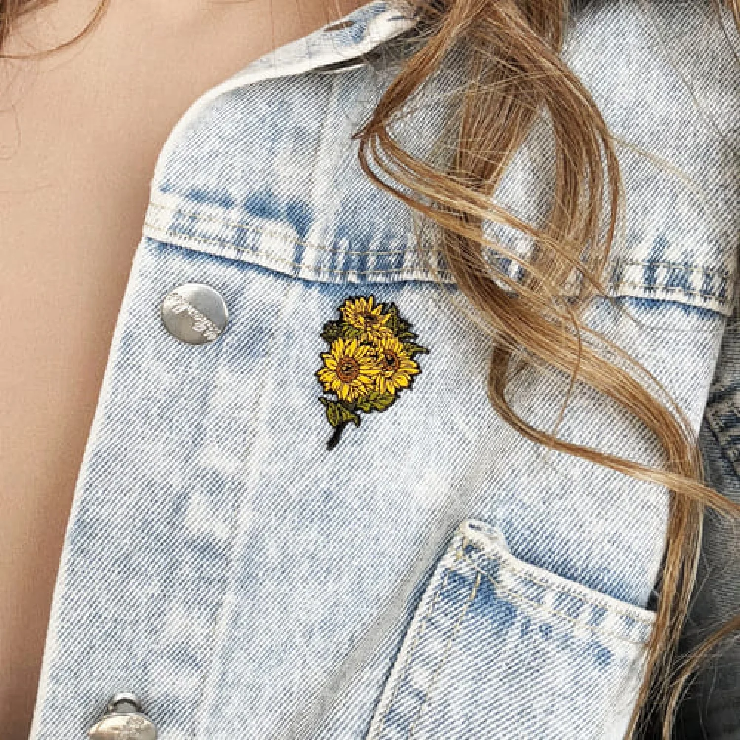 Значок Букет подсолнечников