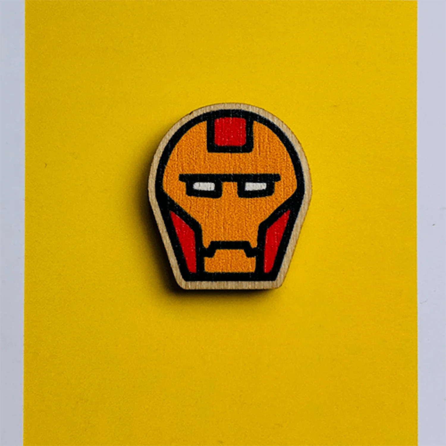 Значок Железный человек