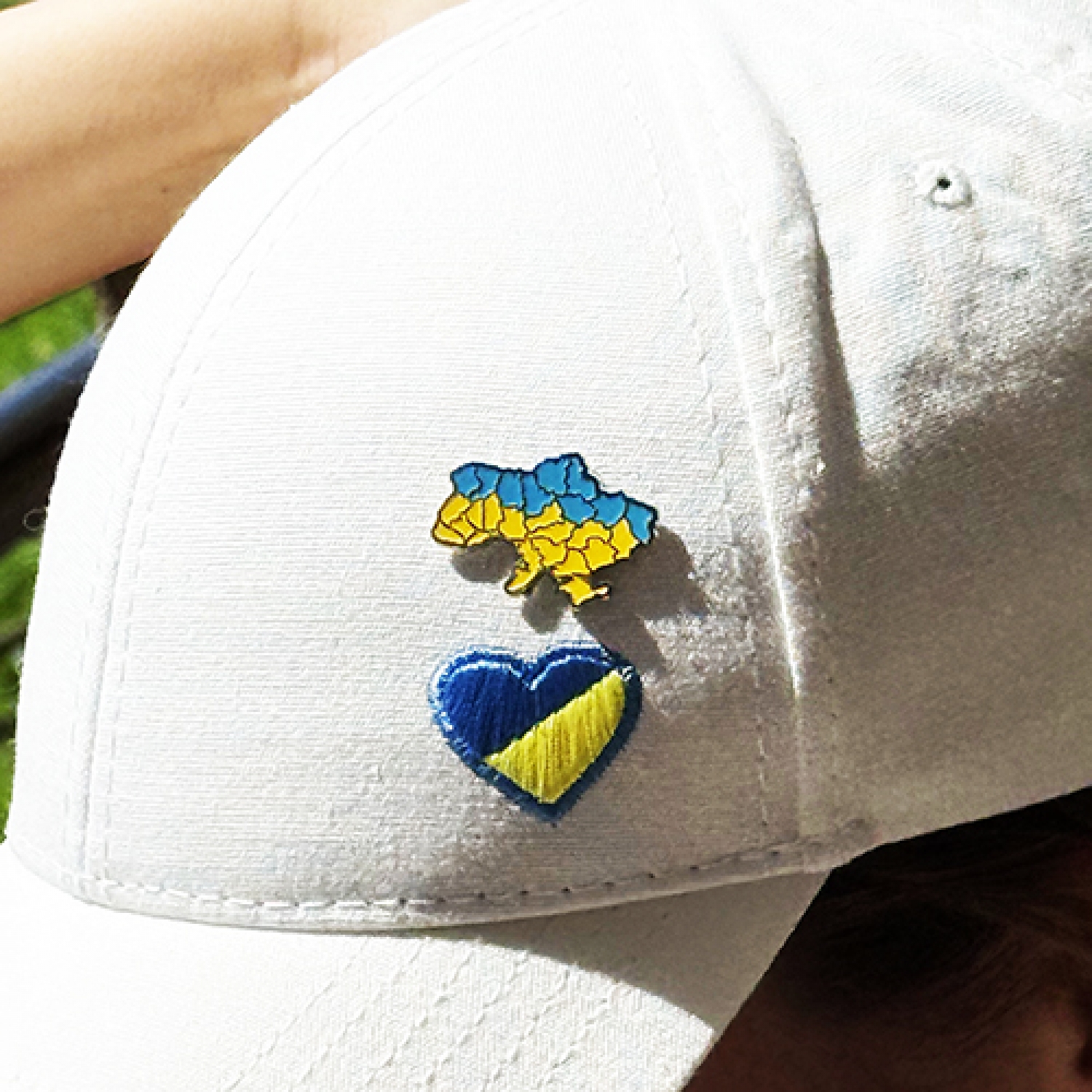 Значок мапа України Жовто-блакитна (нікель)