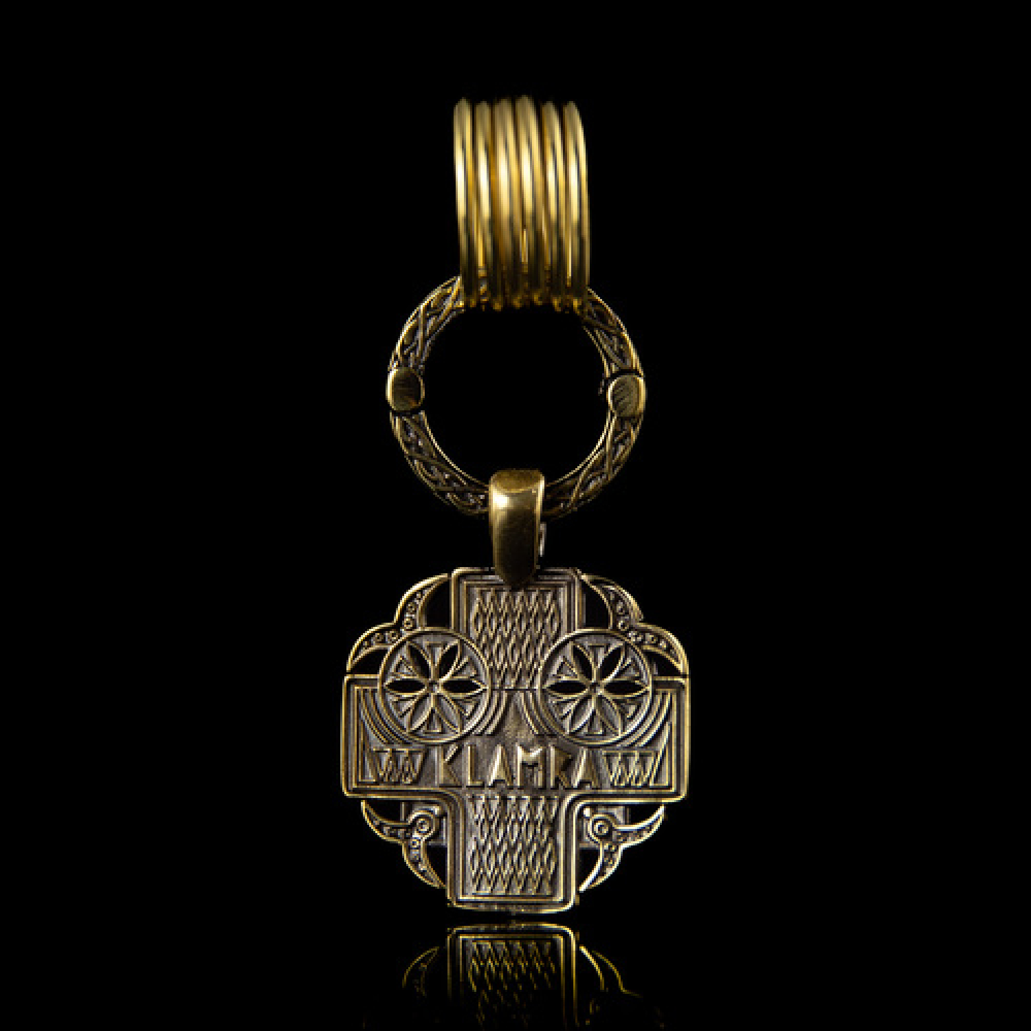 Брелок "Крылья мести"