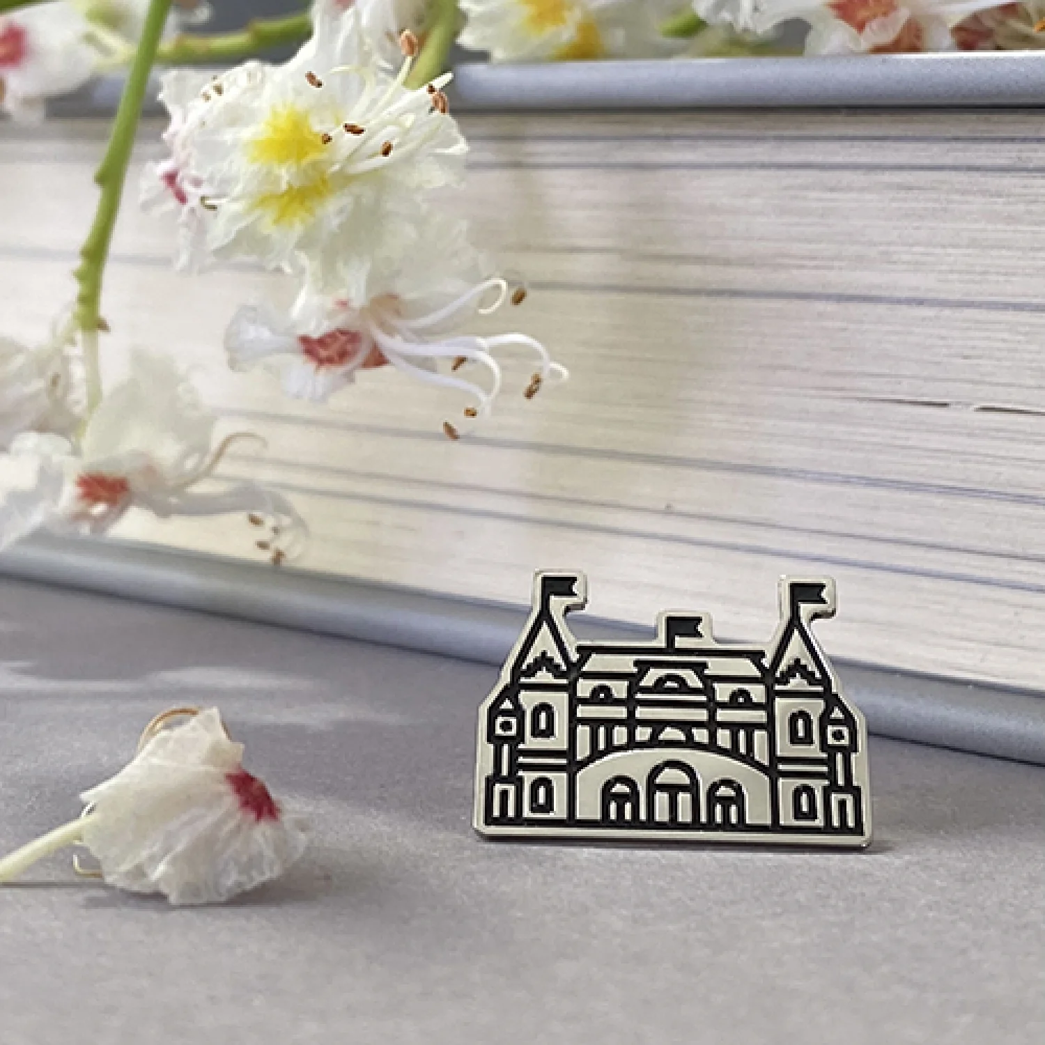 Значок Достопримечательности Киева Кукольный театр