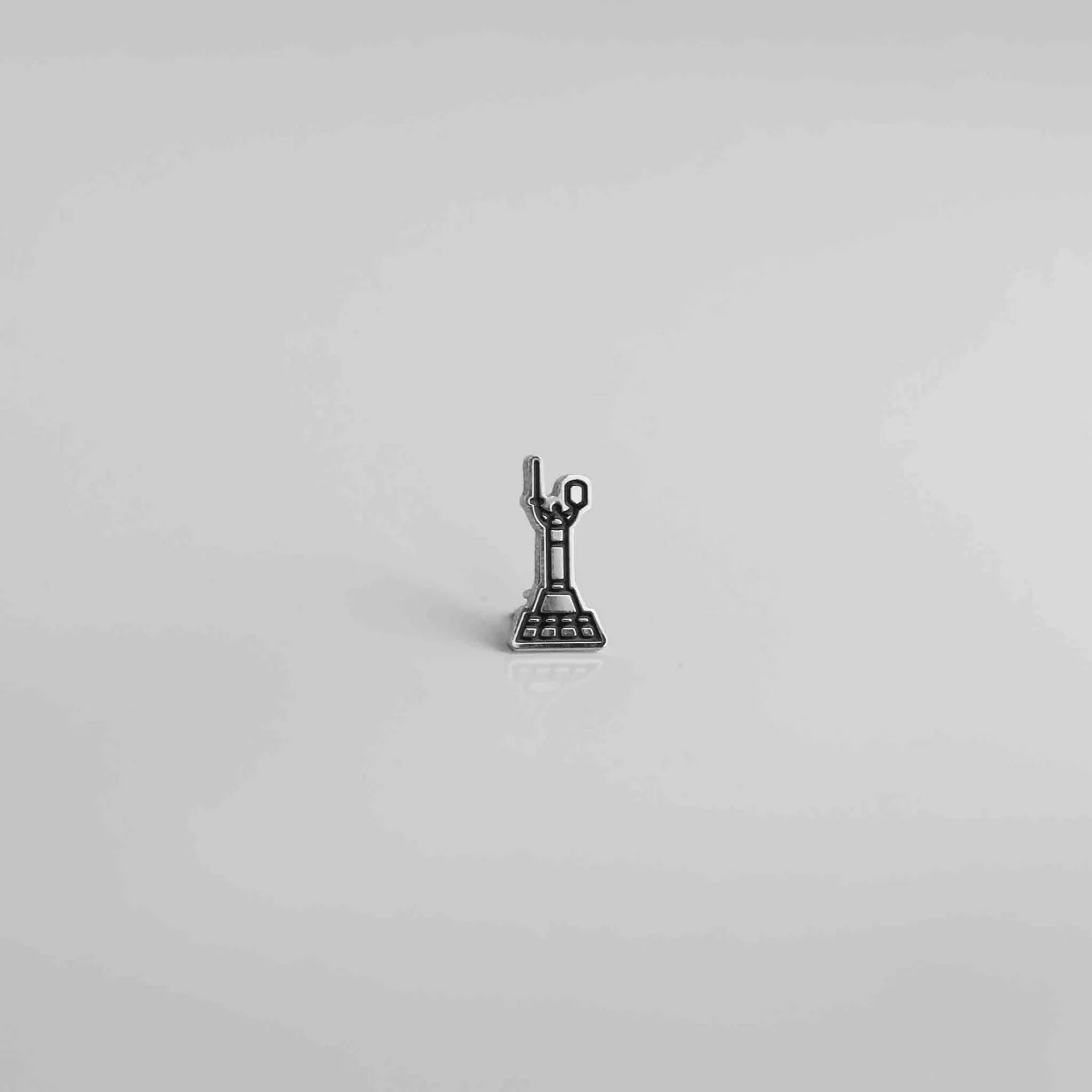 Значок Достопримечательности Киева Монумент Родина-Мать