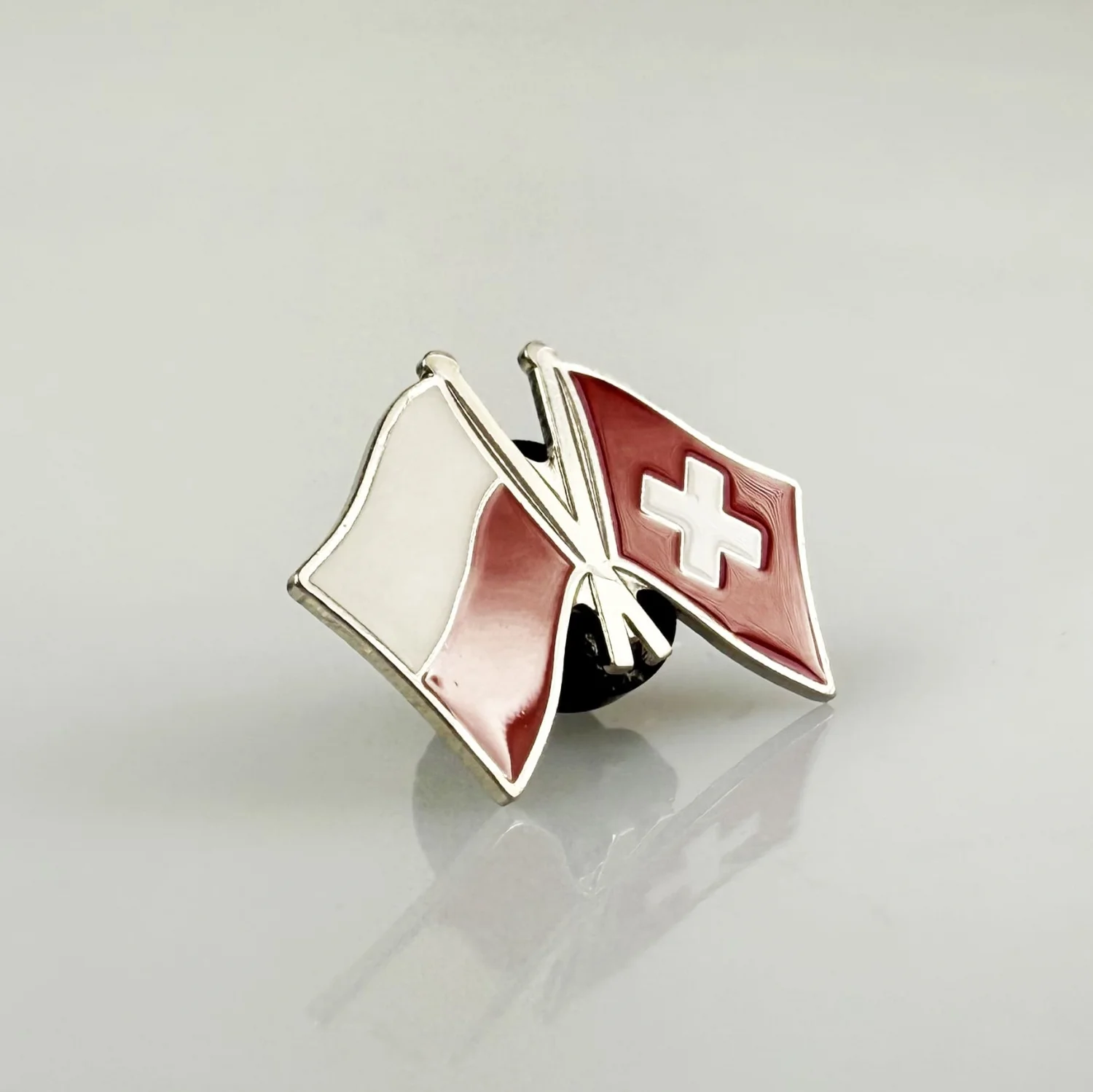 Значок флаг Польши / Швейцарии