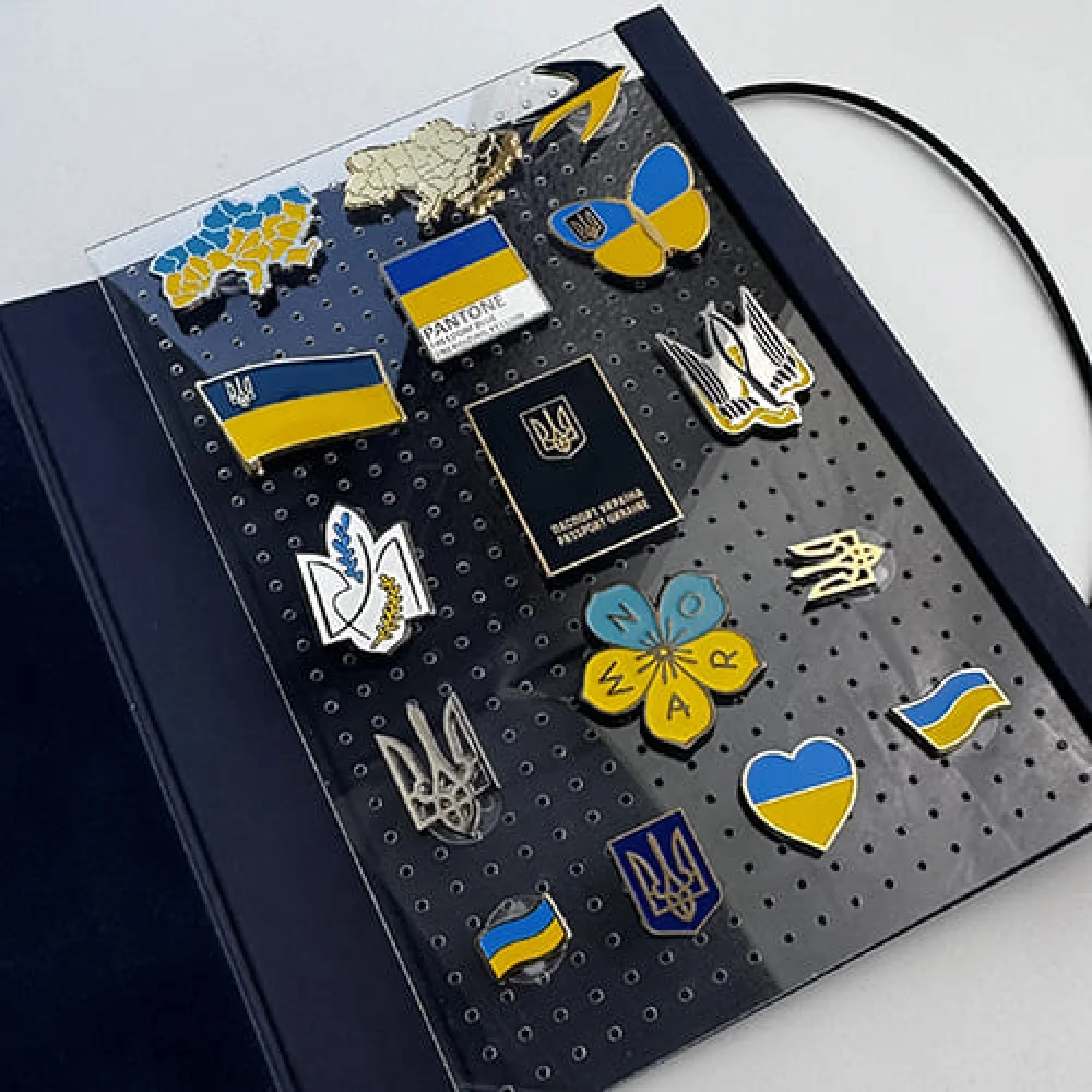 Органайзер для зберігання значків