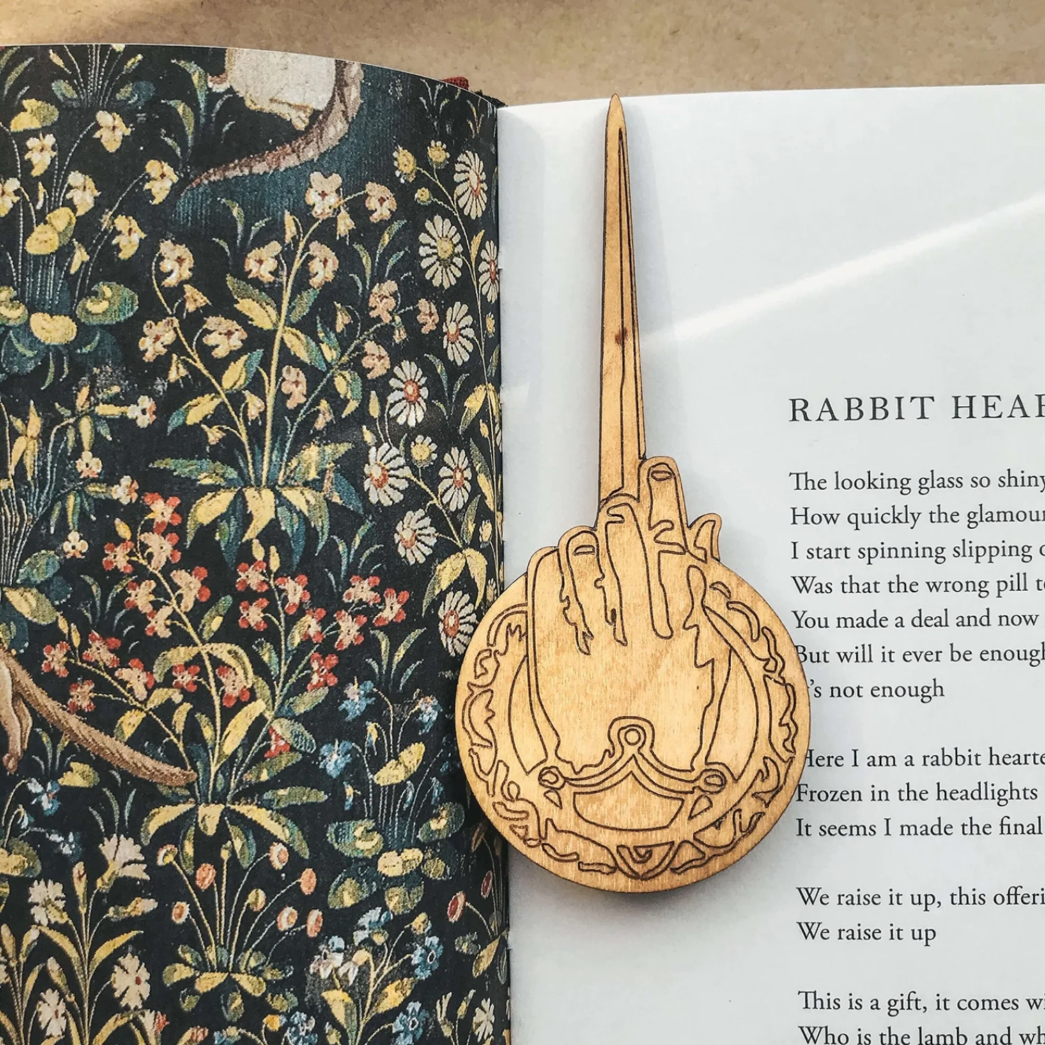 Значок Десниця короля