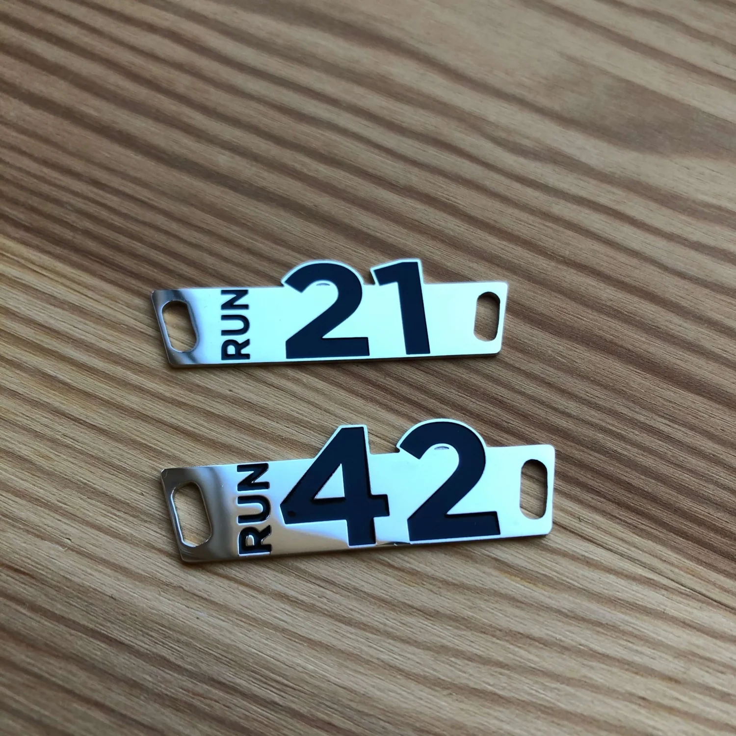 Значок для взуття vShnurok 42km