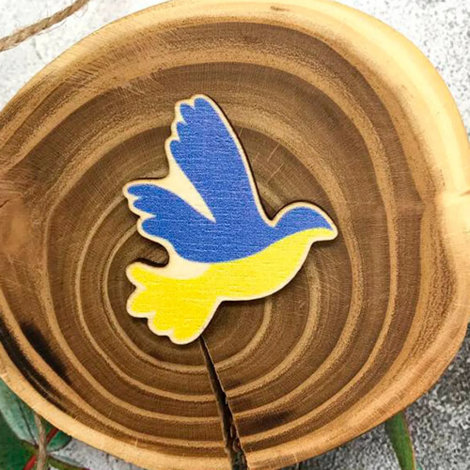 Значок Голуб жовто-блакитний