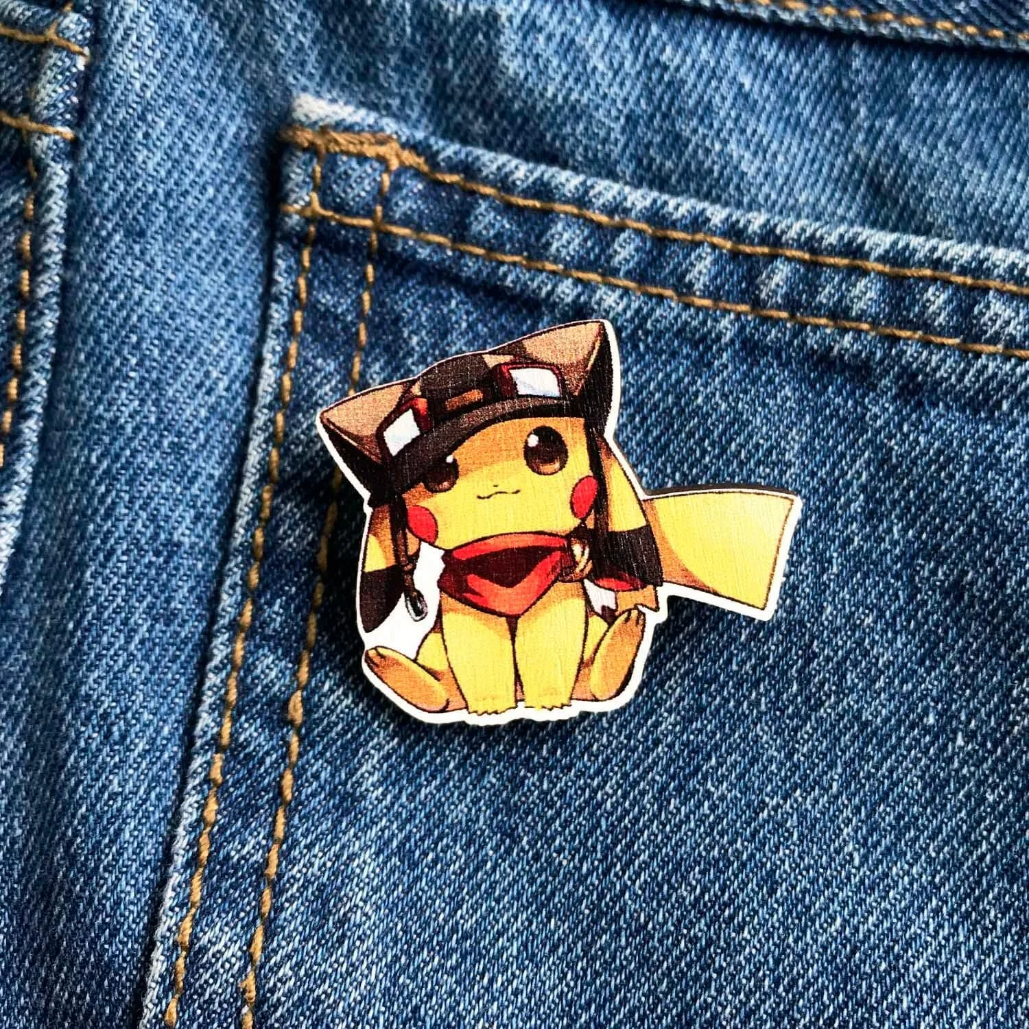 Значок Пикачу Пилот