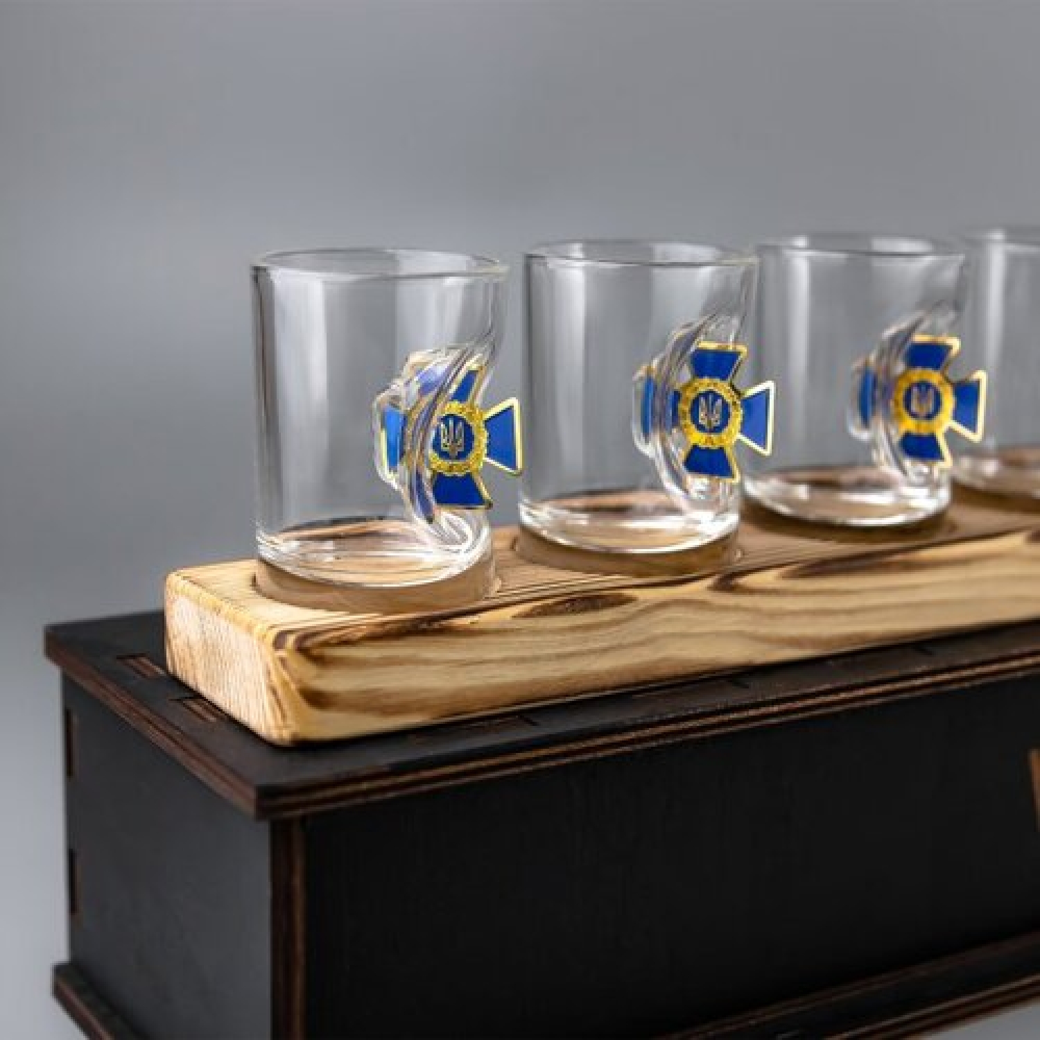 Набір чарок на підставці (СБУ) + пакування