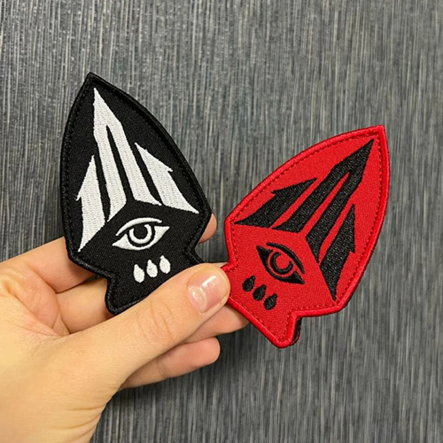 Патч Тризуб (червоний)