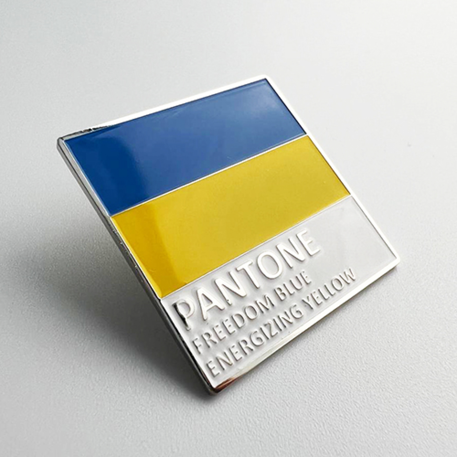 Значок Pantone freedom/energizing