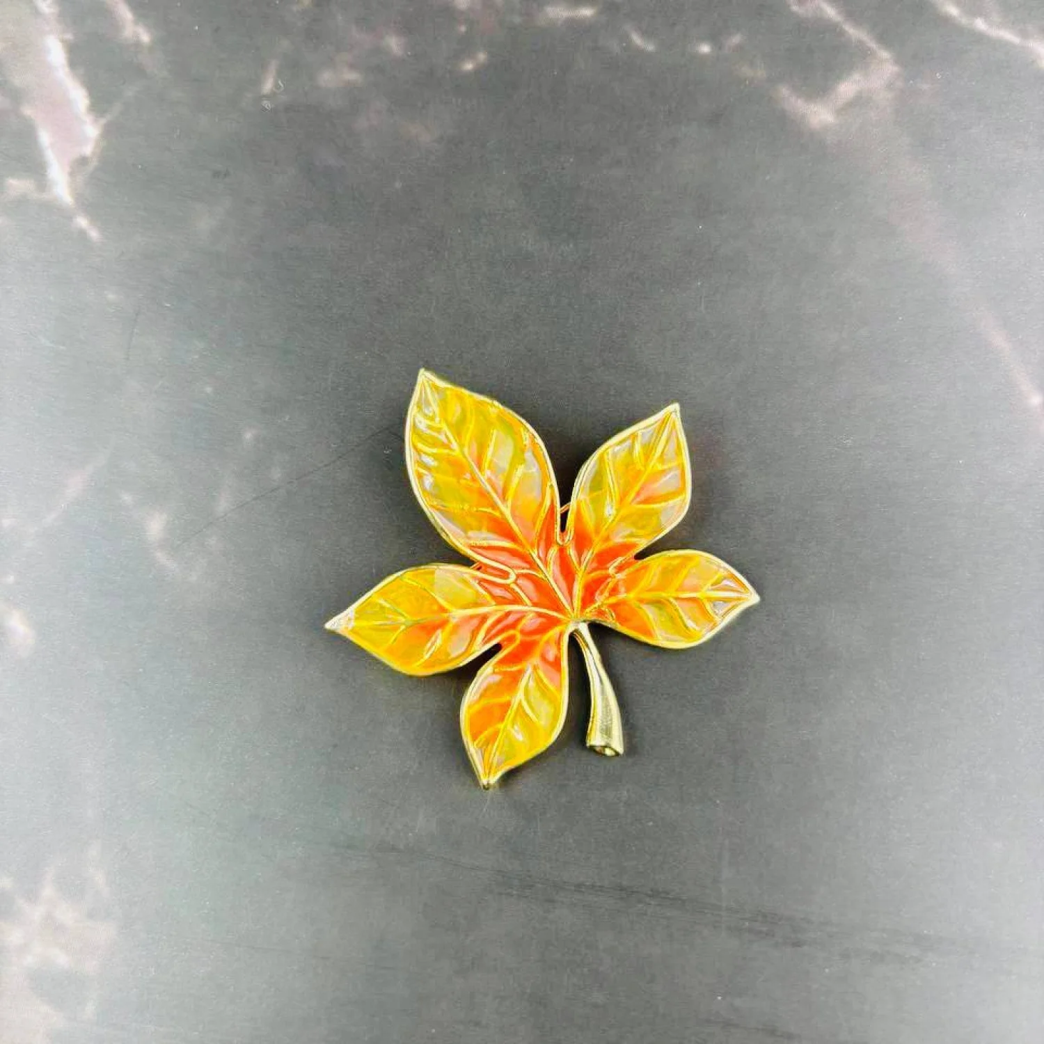 Брошь Каштан Оранжевый