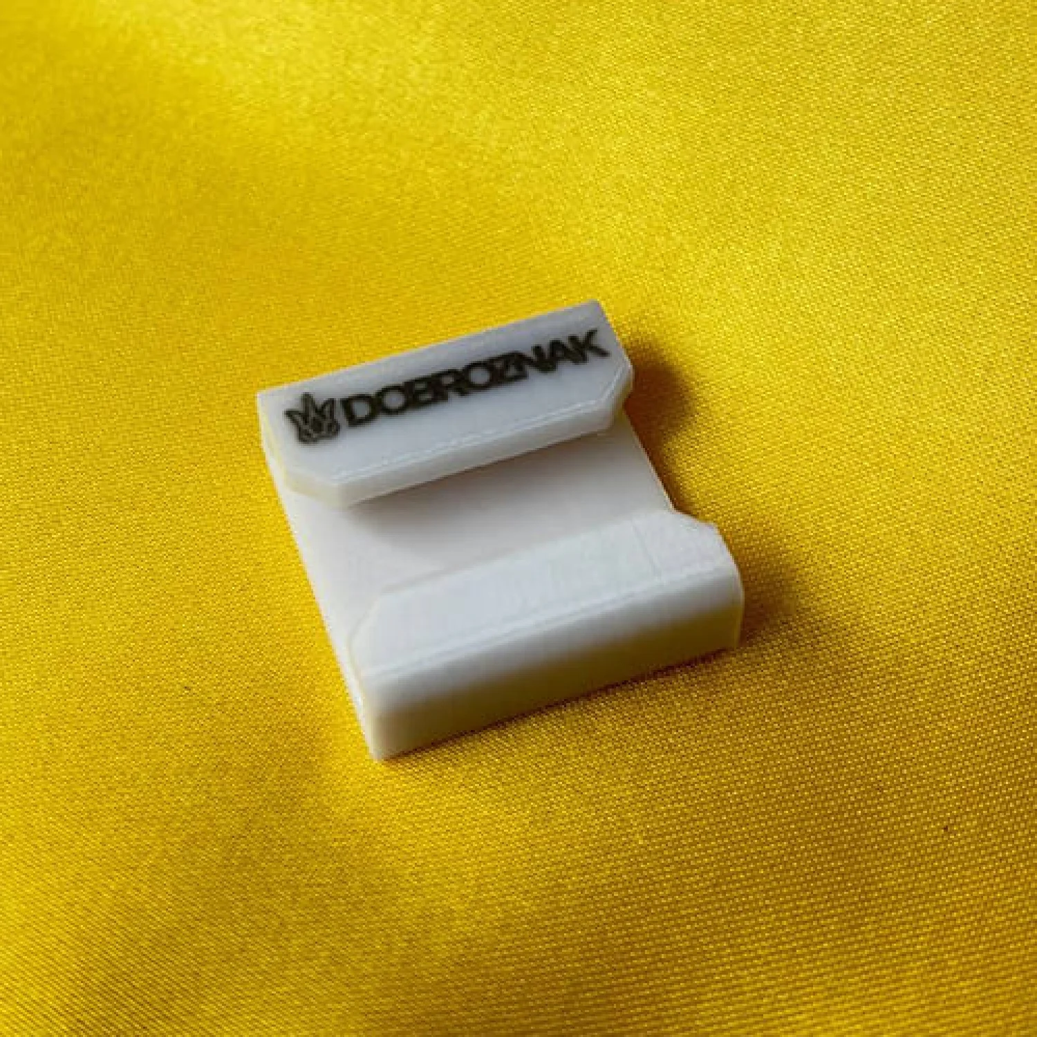 MOLLE Clip Каштан білий