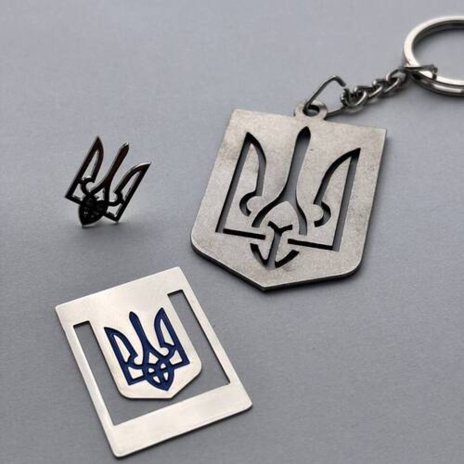 Набір значок + брелок + закладка Герб України