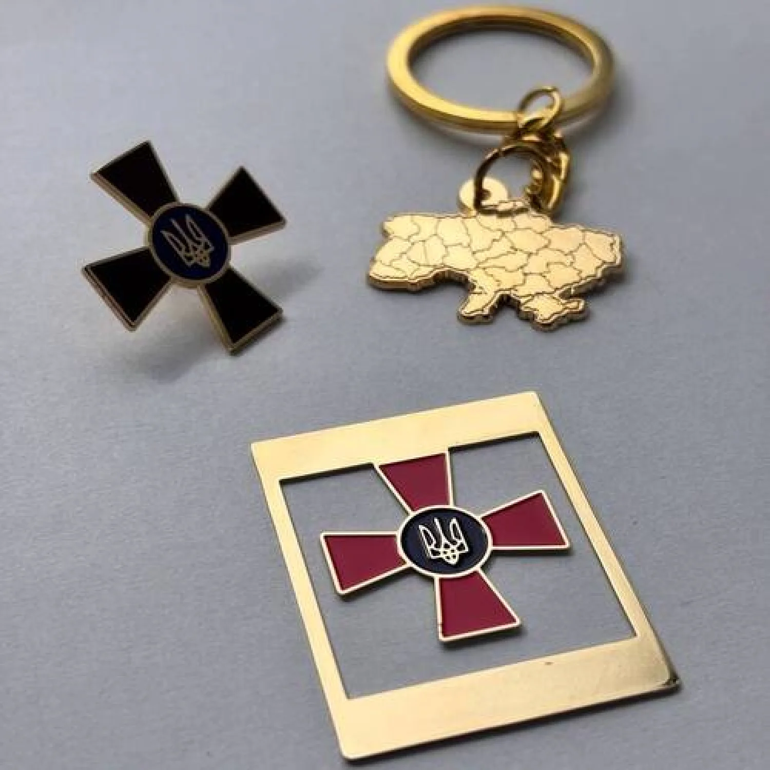 Набор значок + брелок + закладка ВСУ