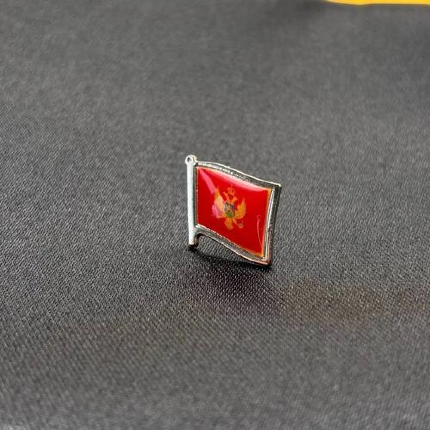 Значок прапор Чорногорії