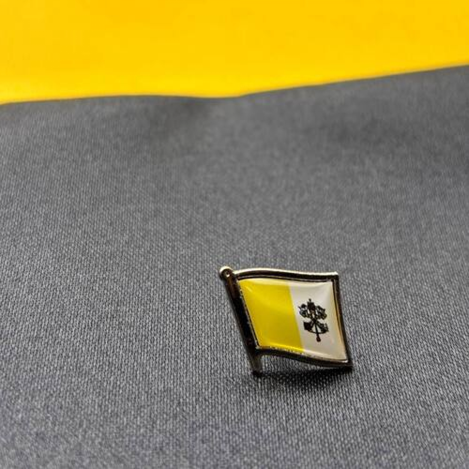 Значок прапор Ватикана