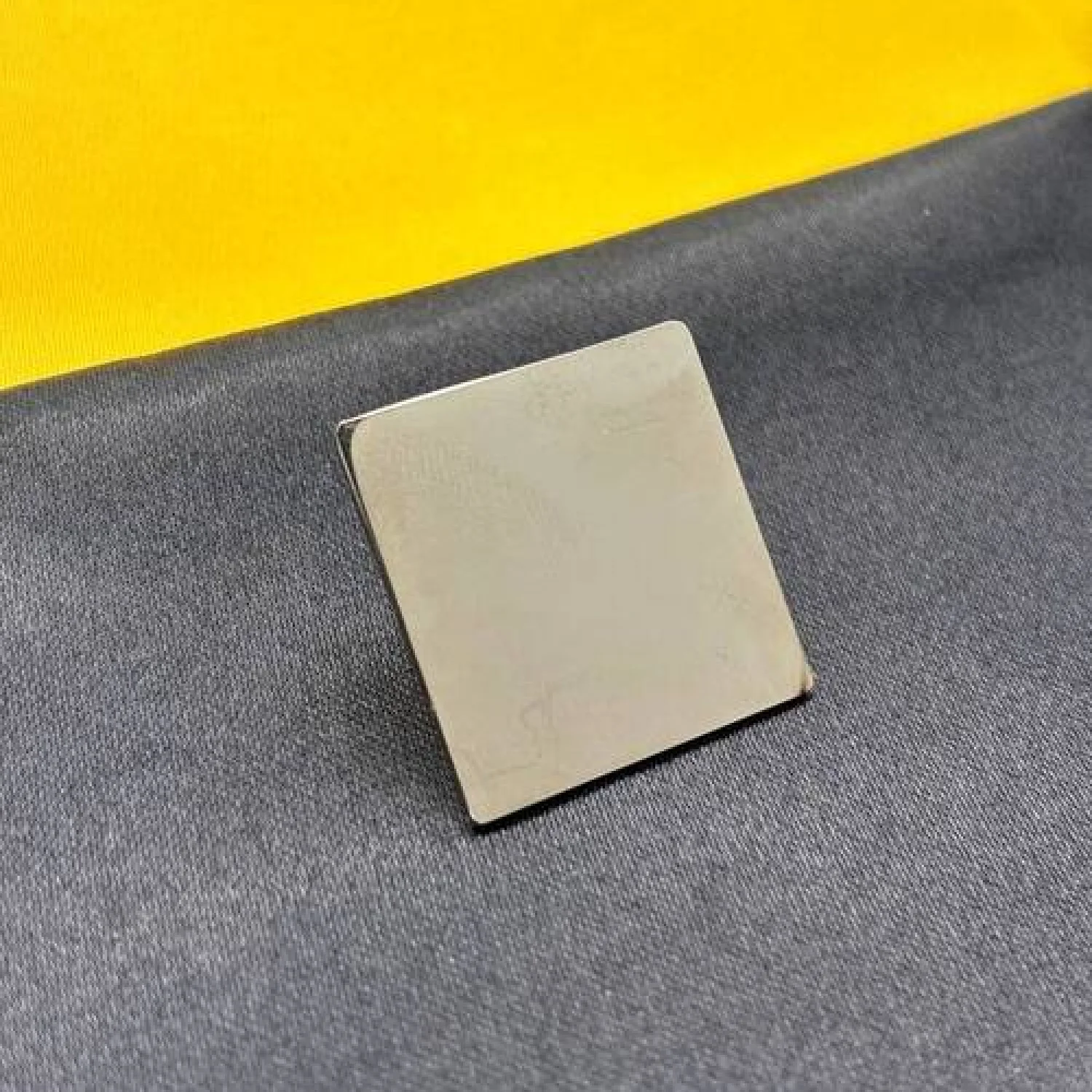 Основа під гравіювання Onepin 1x1 нікель