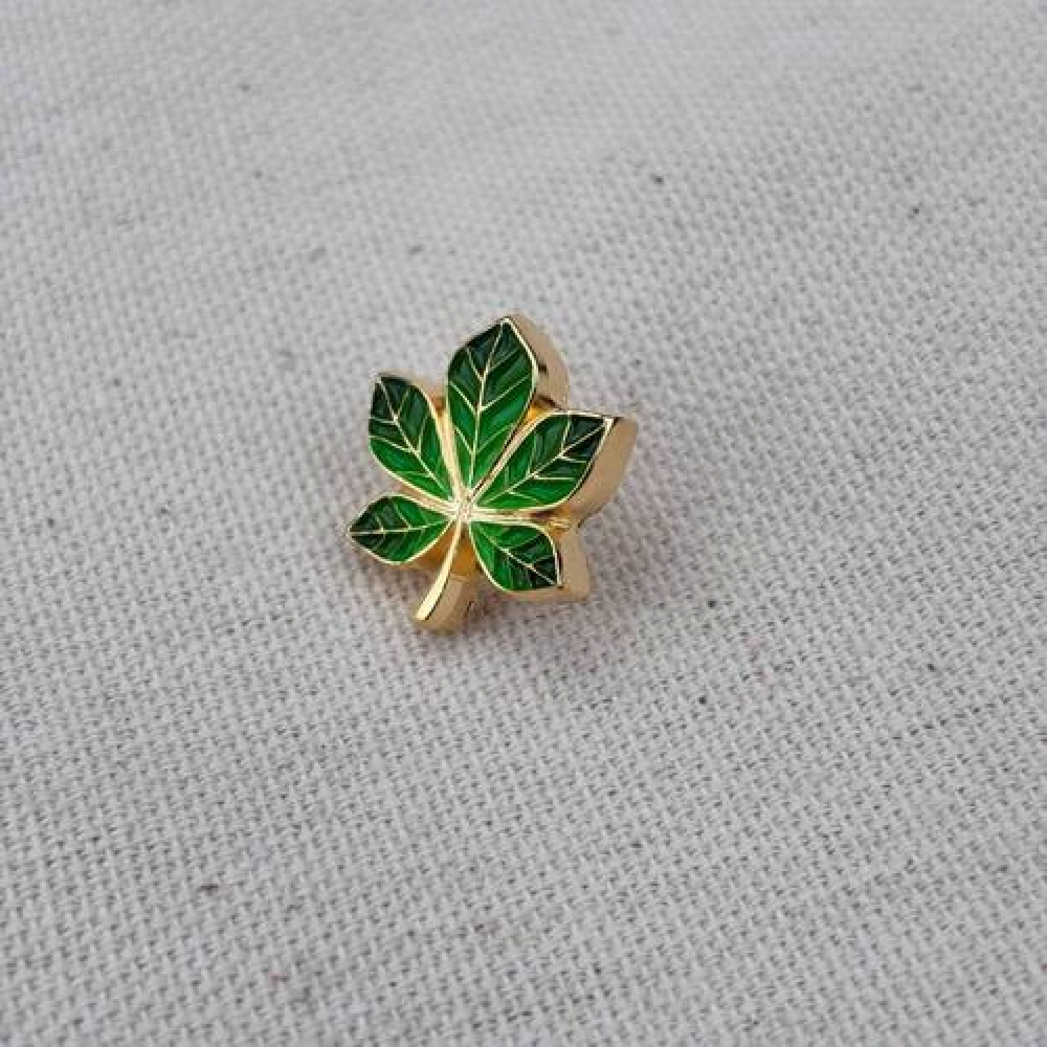 Значок Каштан зелений позолота