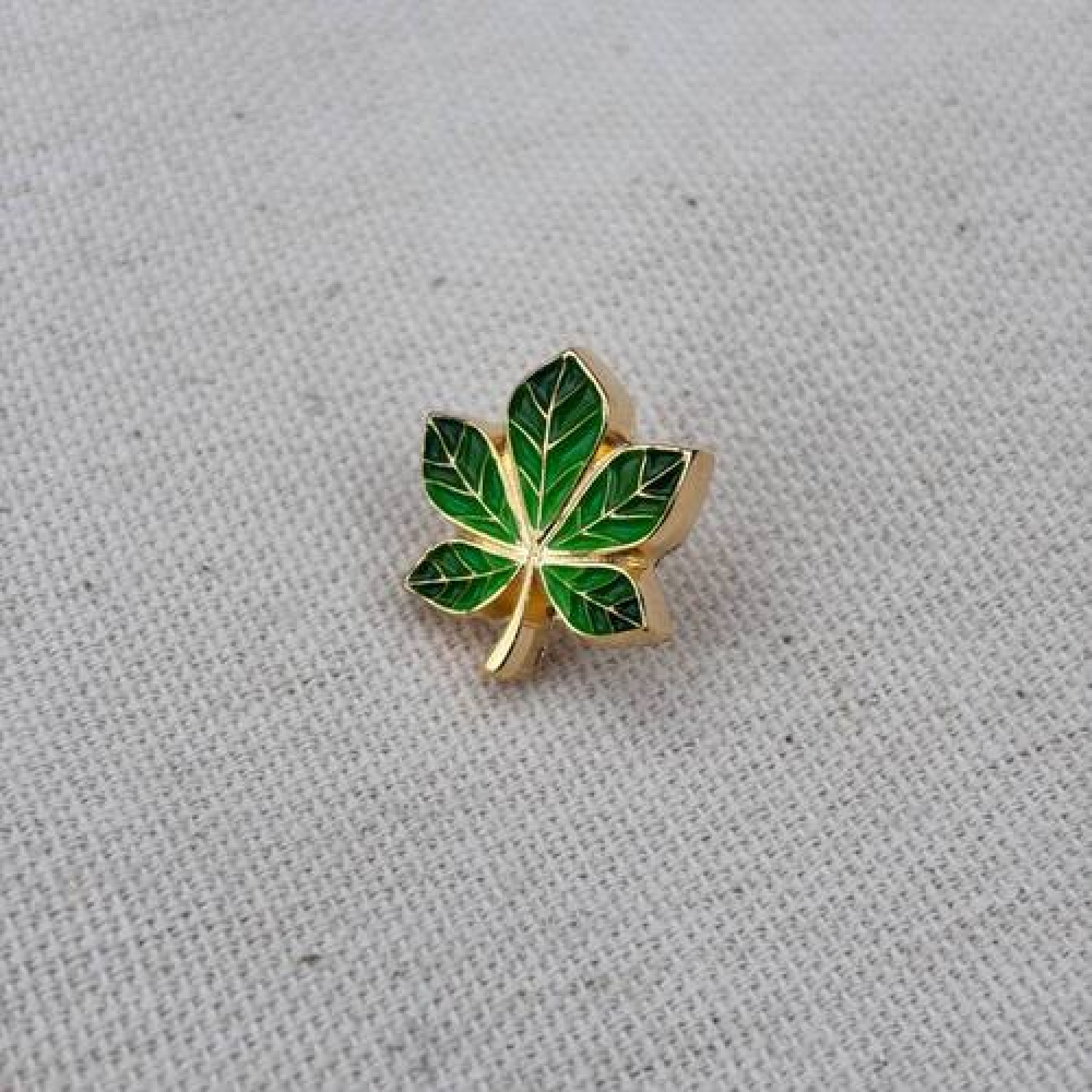 Значок Каштан зелений позолота