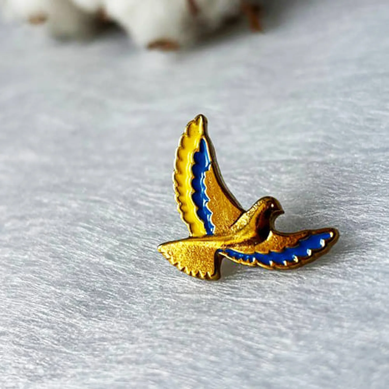 Значок Голубь крылья