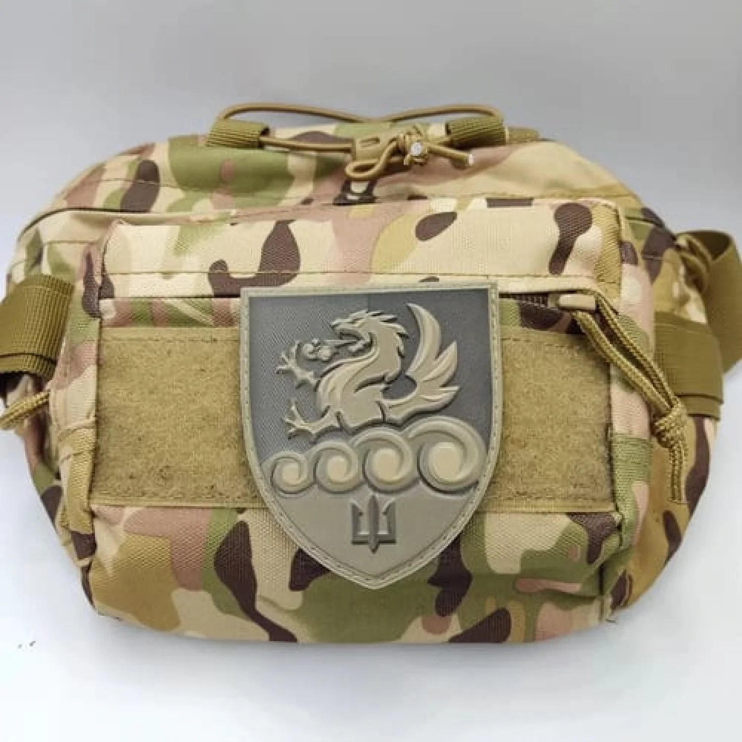 Шеврон 32-й реактивний артилерійський полк морської піхоти польовий