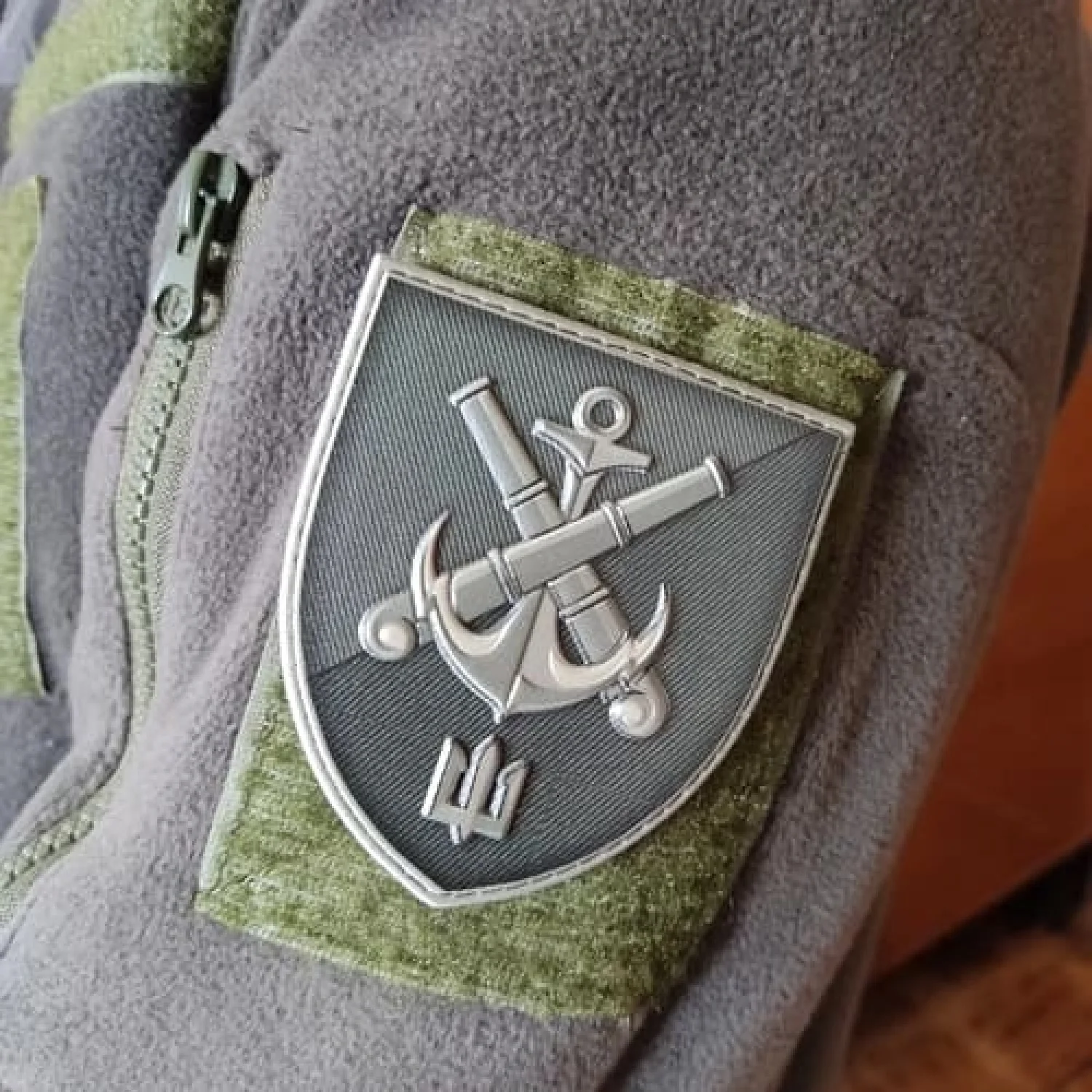 Шеврон 406-та окрема артилерійська бригада морської піхоти імені генерала-хорунжого Олексія Алмазова польовий